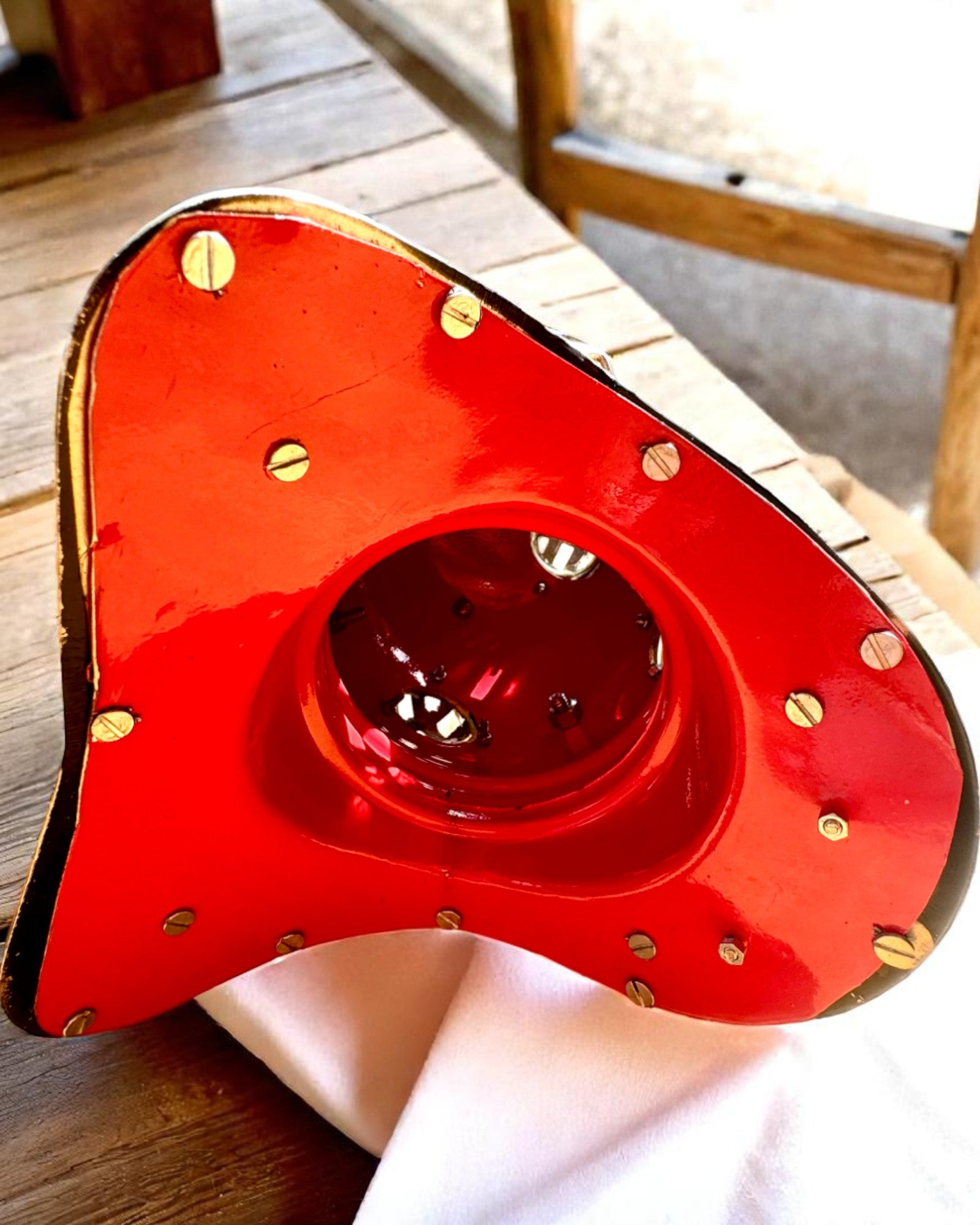 Dybdeopdagerens Hjelm - Samlerudgave med Mulighed for Gravering, 35 cm, gave til brandmand eller dykker