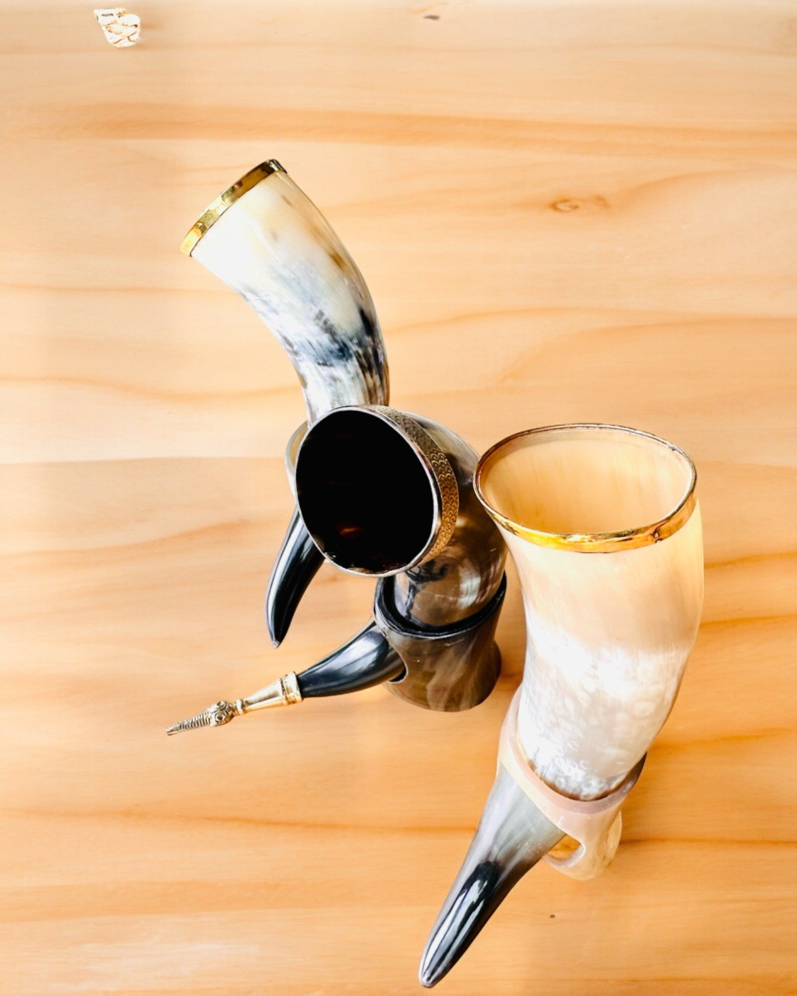 Hornkrus "Viking Valor" - Håndgraveret, Premium Kvalitet - 4 varianter at vælge imellem