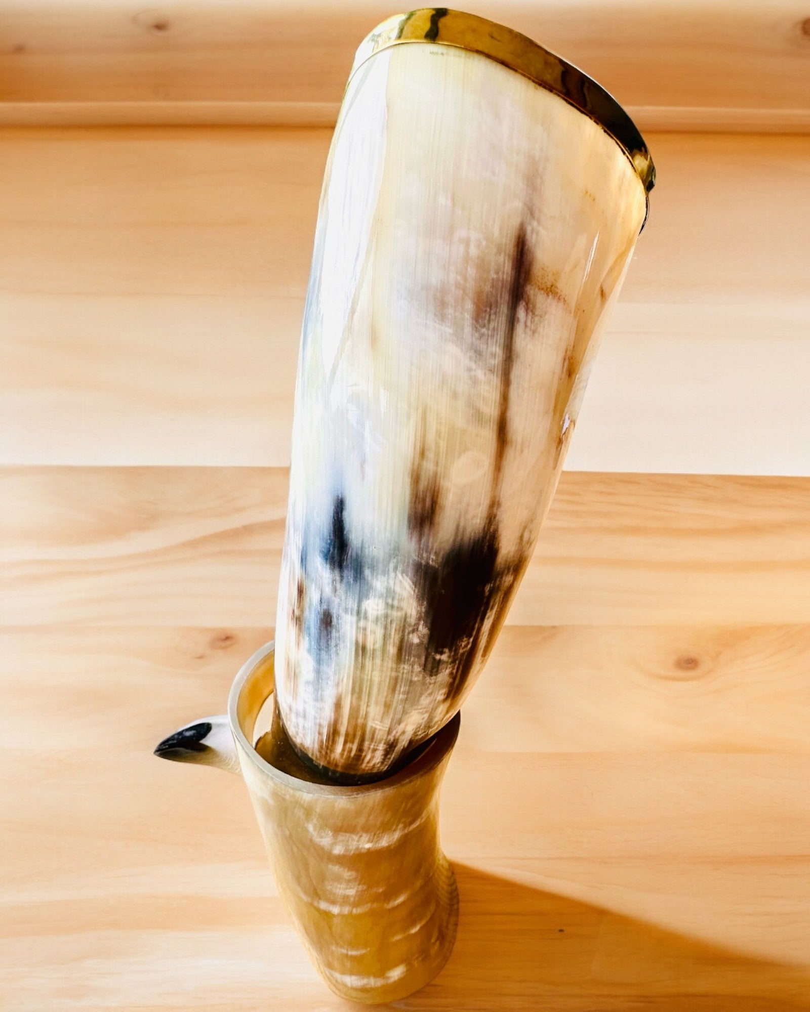 Hornkrus "Viking Valor" - Håndgraveret, Premium Kvalitet - 4 varianter at vælge imellem