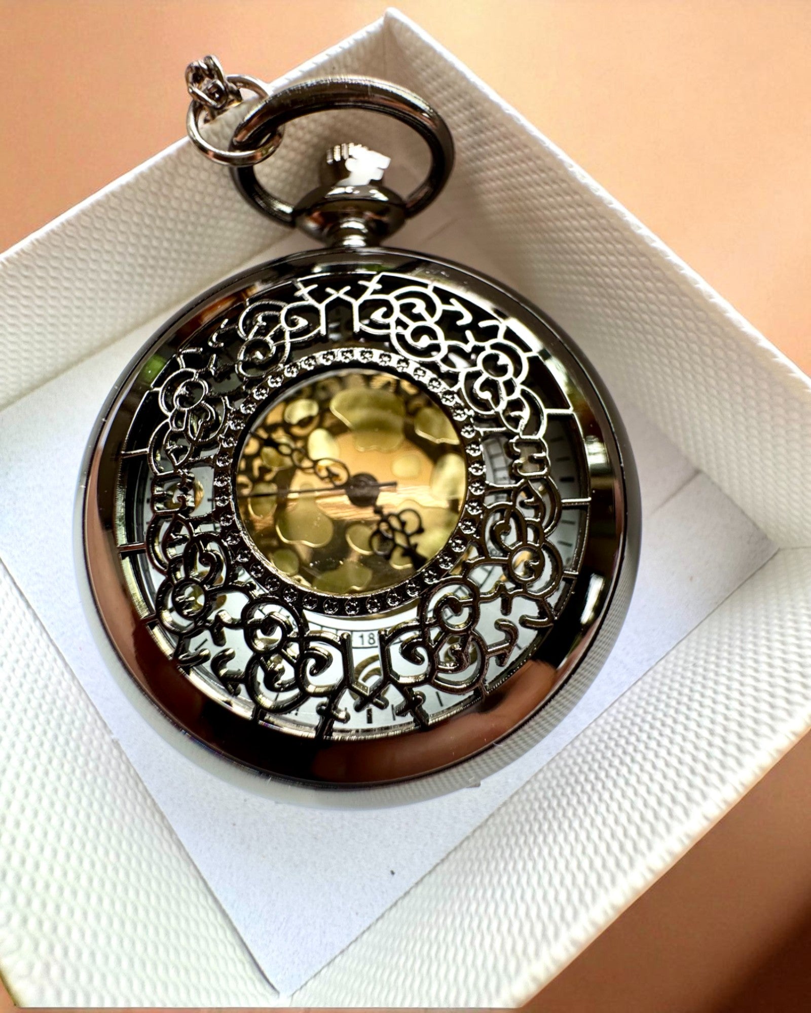 Sort Lommeur „Midnight Elegance”, personalisering til gave med gravering