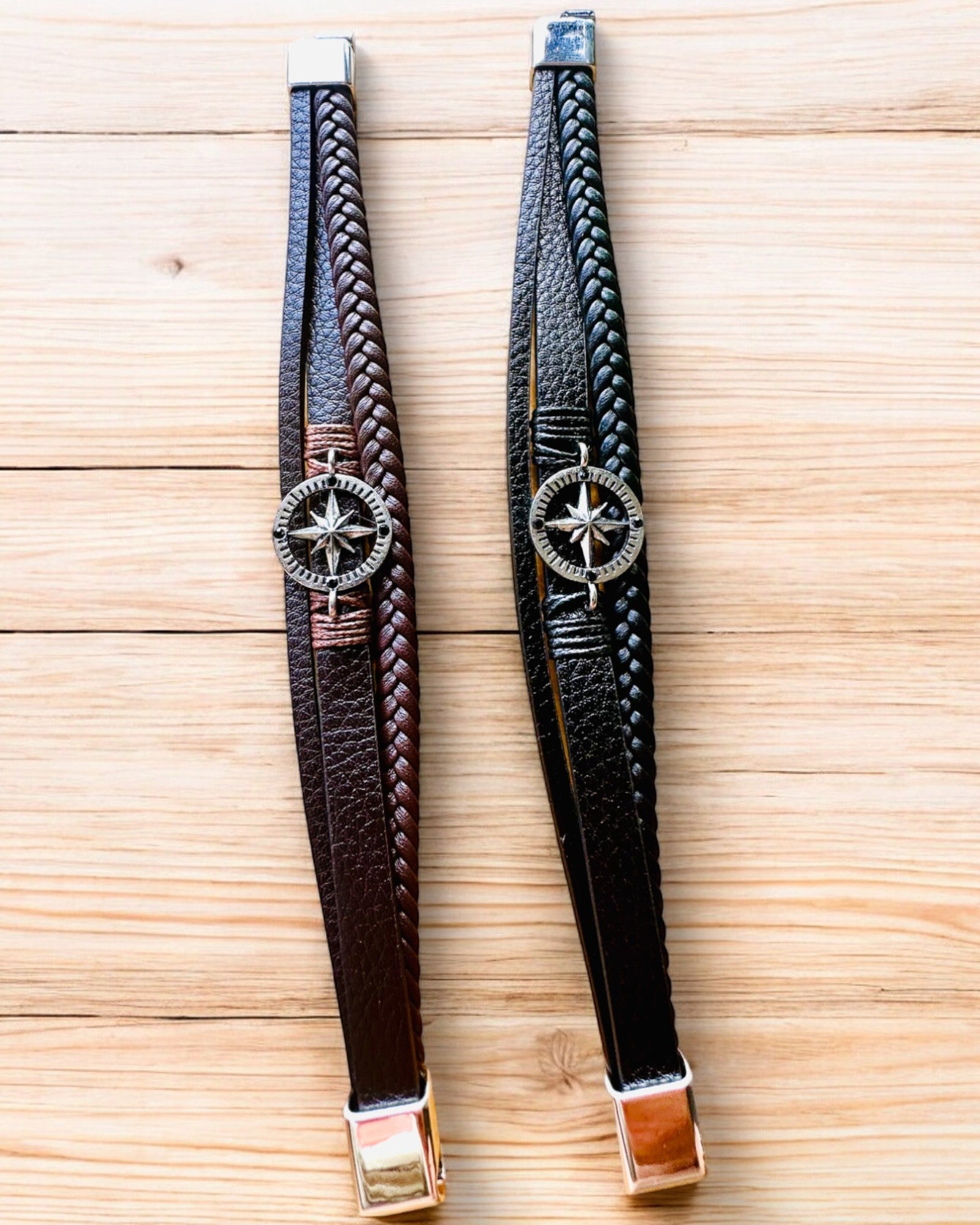 Bransoletka "Compass Adventure" - mulighed for personlig gravering som gave, 2 farvevarianter at vælge imellem