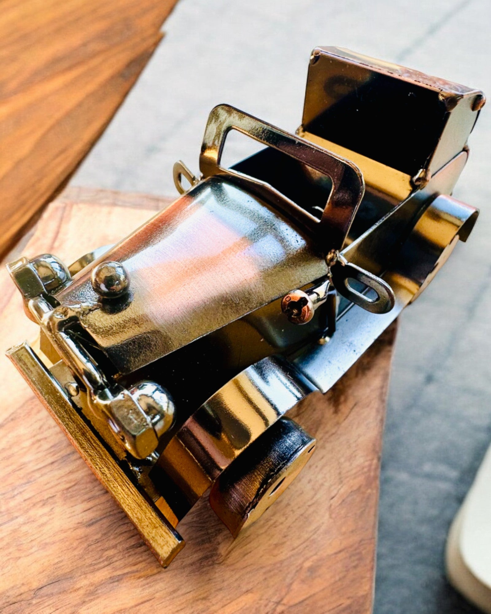 Retro klassisk bil, bil, af jern - "Vintage Drive" kollektion, bilmodel, personliggørelse med gravering som gave