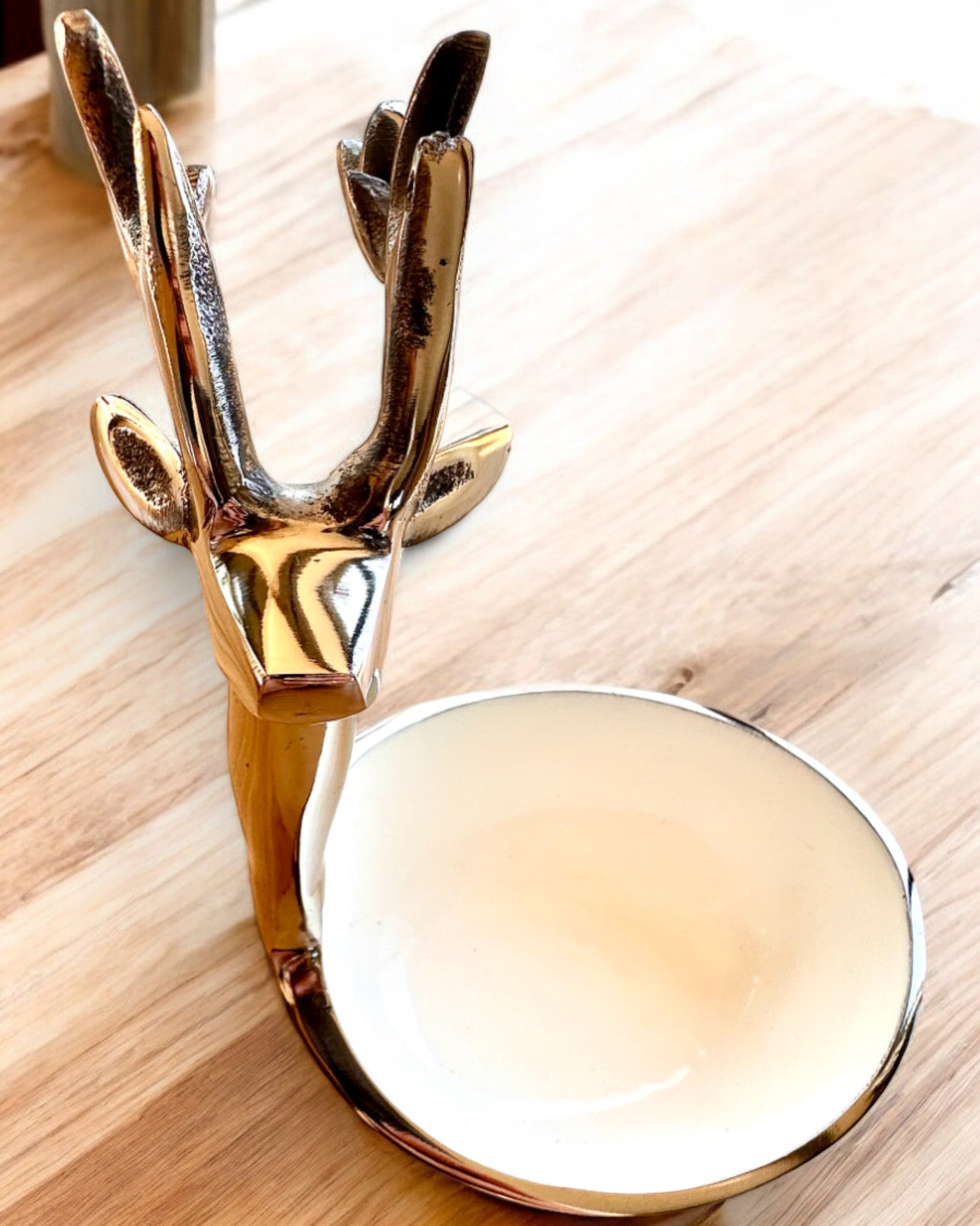 Elegant skål Hornet Skønhed – Håndværk fra Indien, personalisering med gravering