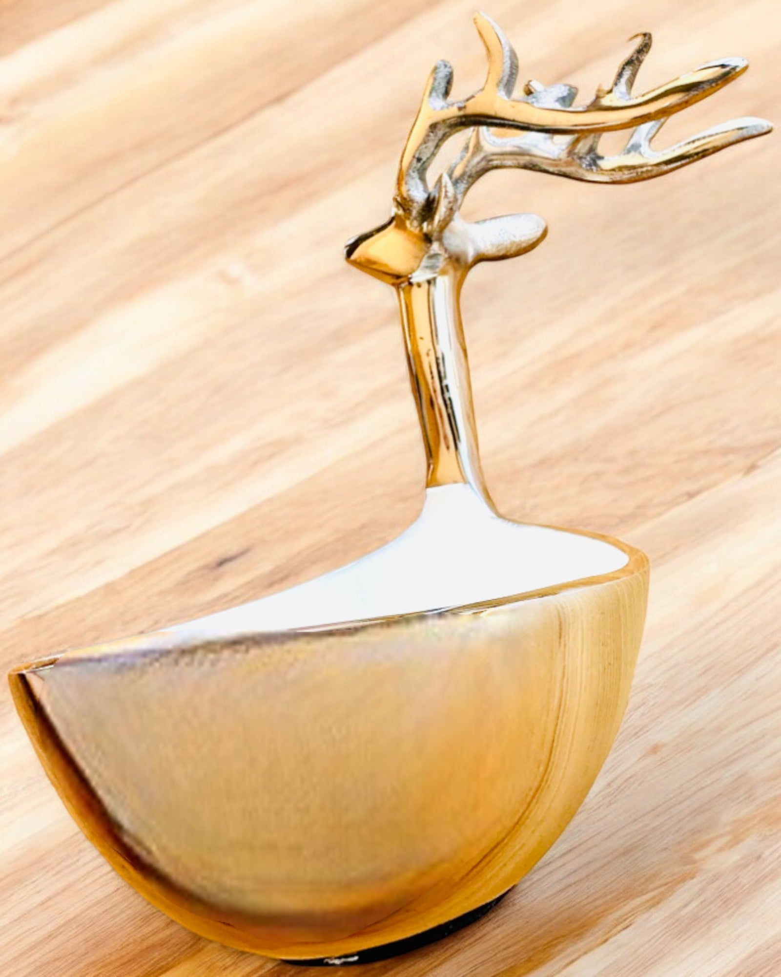 Elegant skål Hornet Skønhed – Håndværk fra Indien, personalisering med gravering