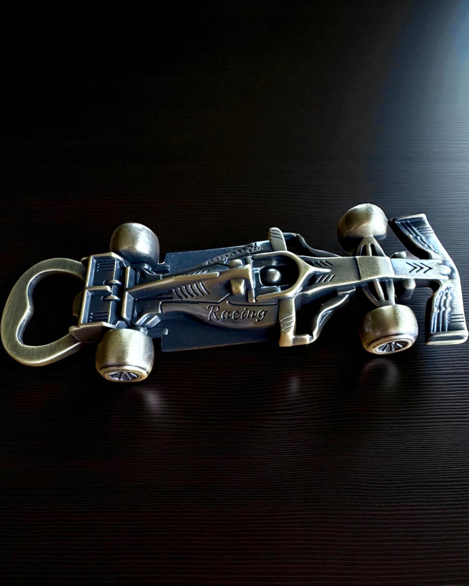 Flaskeåbner Vintage Motorkøretøjer - 3 varianter, personliggørelse med gravering som gave