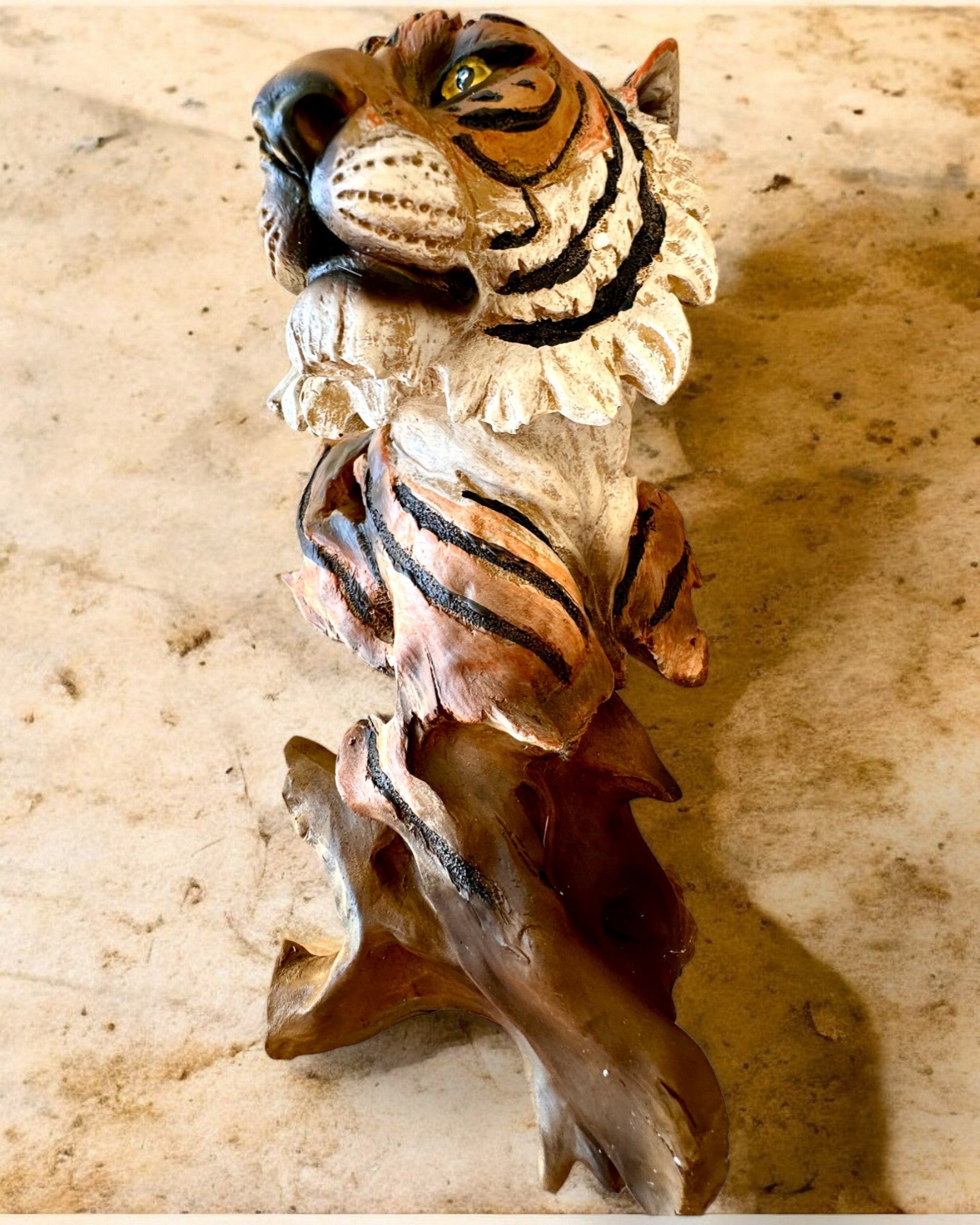 Statuette "Tiger Jungle King" med Gravering Mulighed, figur 29 cm høj, dekoration som gave