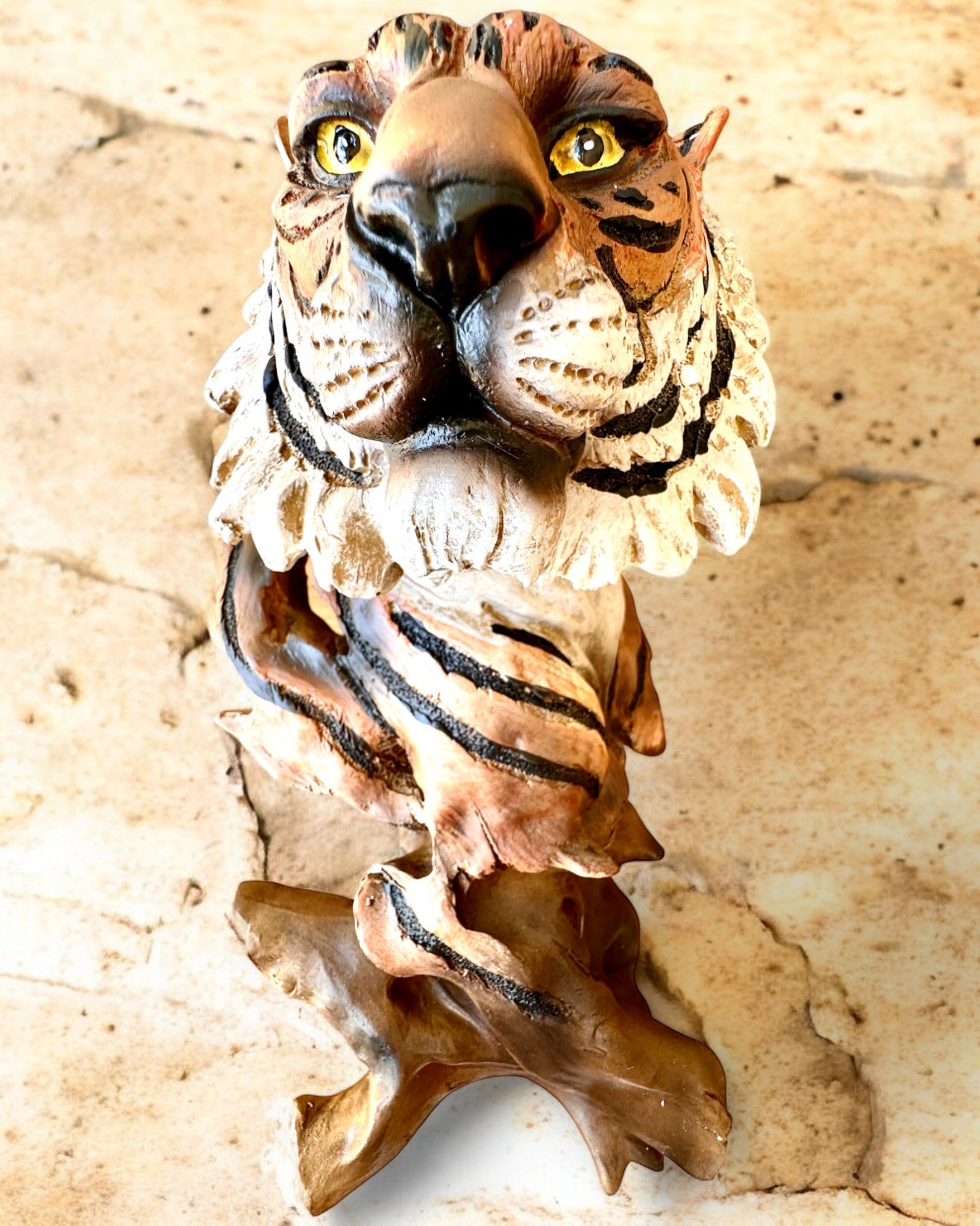 Statuette "Tiger Jungle King" med Gravering Mulighed, figur 29 cm høj, dekoration som gave