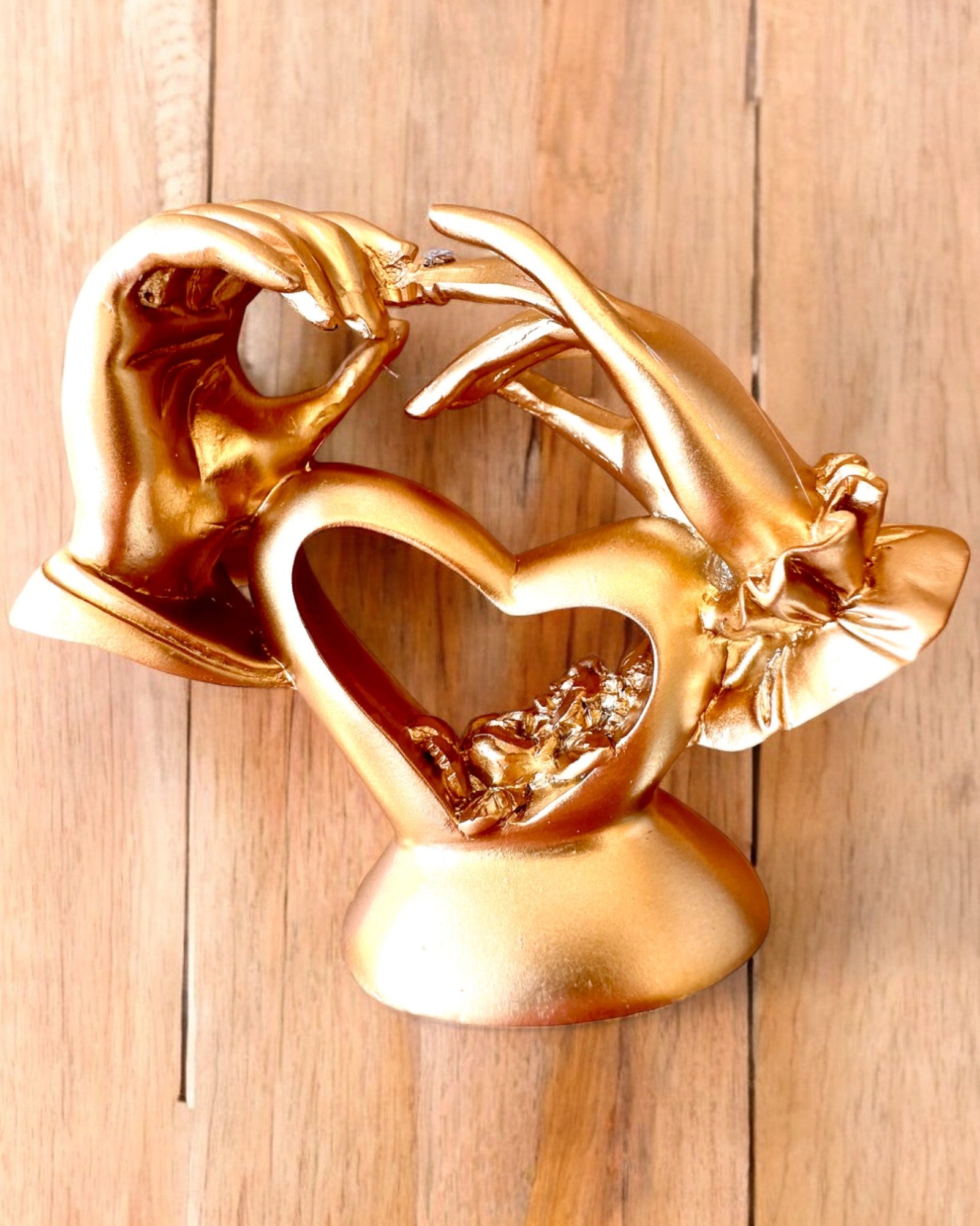 Figur "Berøring af Kærlighed" 10 cm høj, med Mulighed for Gravering som gave