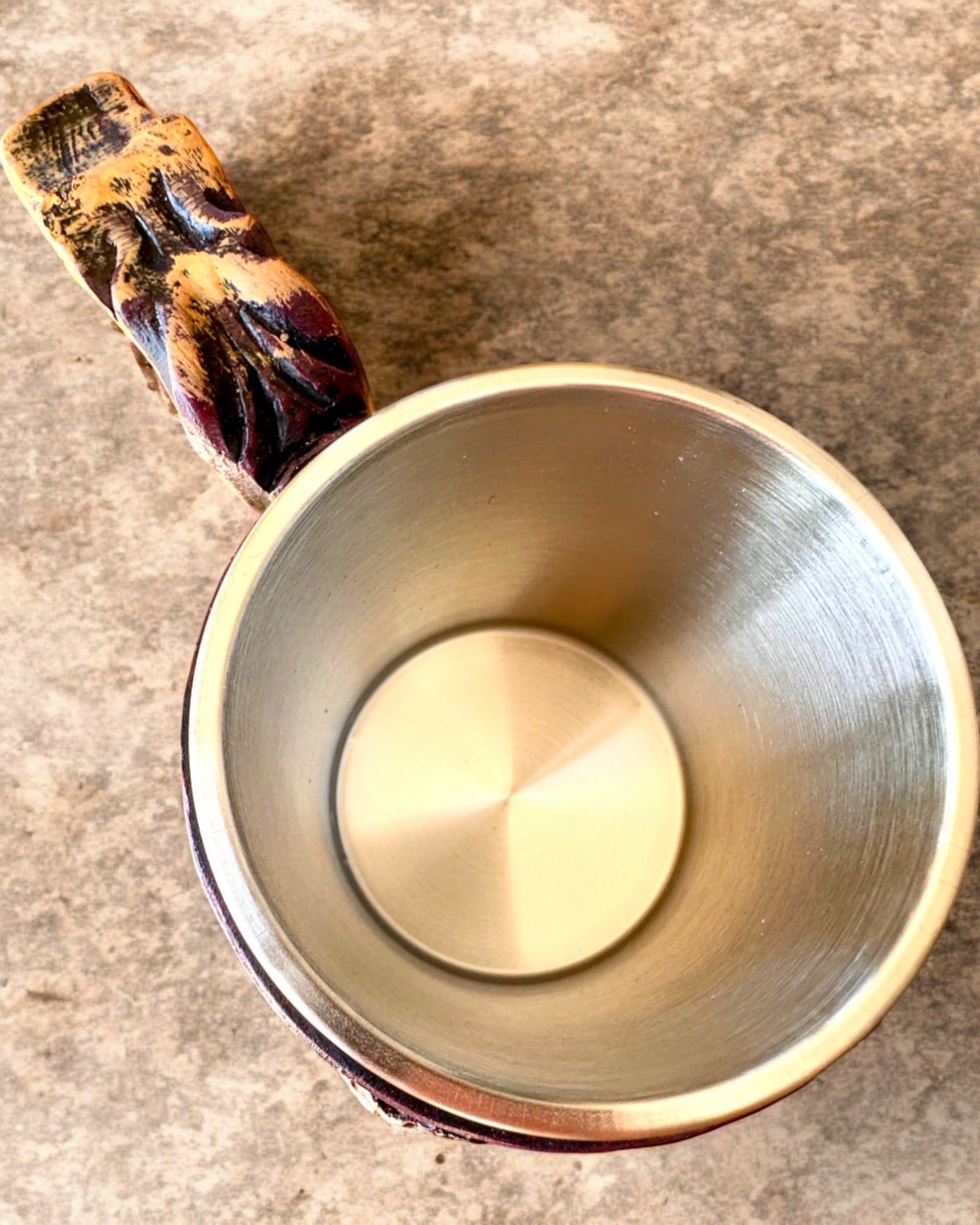 Mroczny Kufel Rycerza - 700 ml, mulighed for personliggørelse med gravering som gave