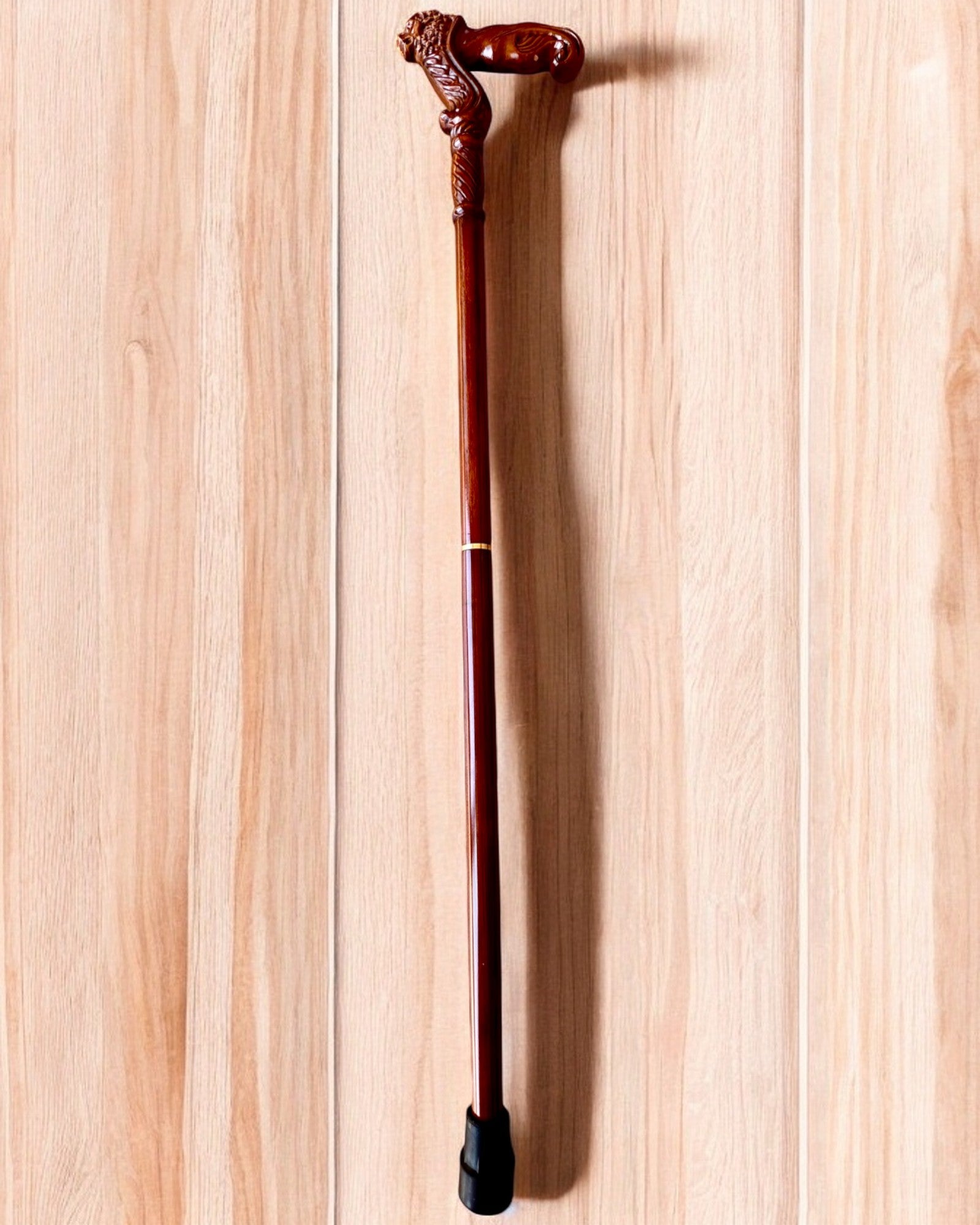 'Laska Spacerowa 'Laska "Król Dżungli", drewniana, mulighed for personliggørelse med gravering'