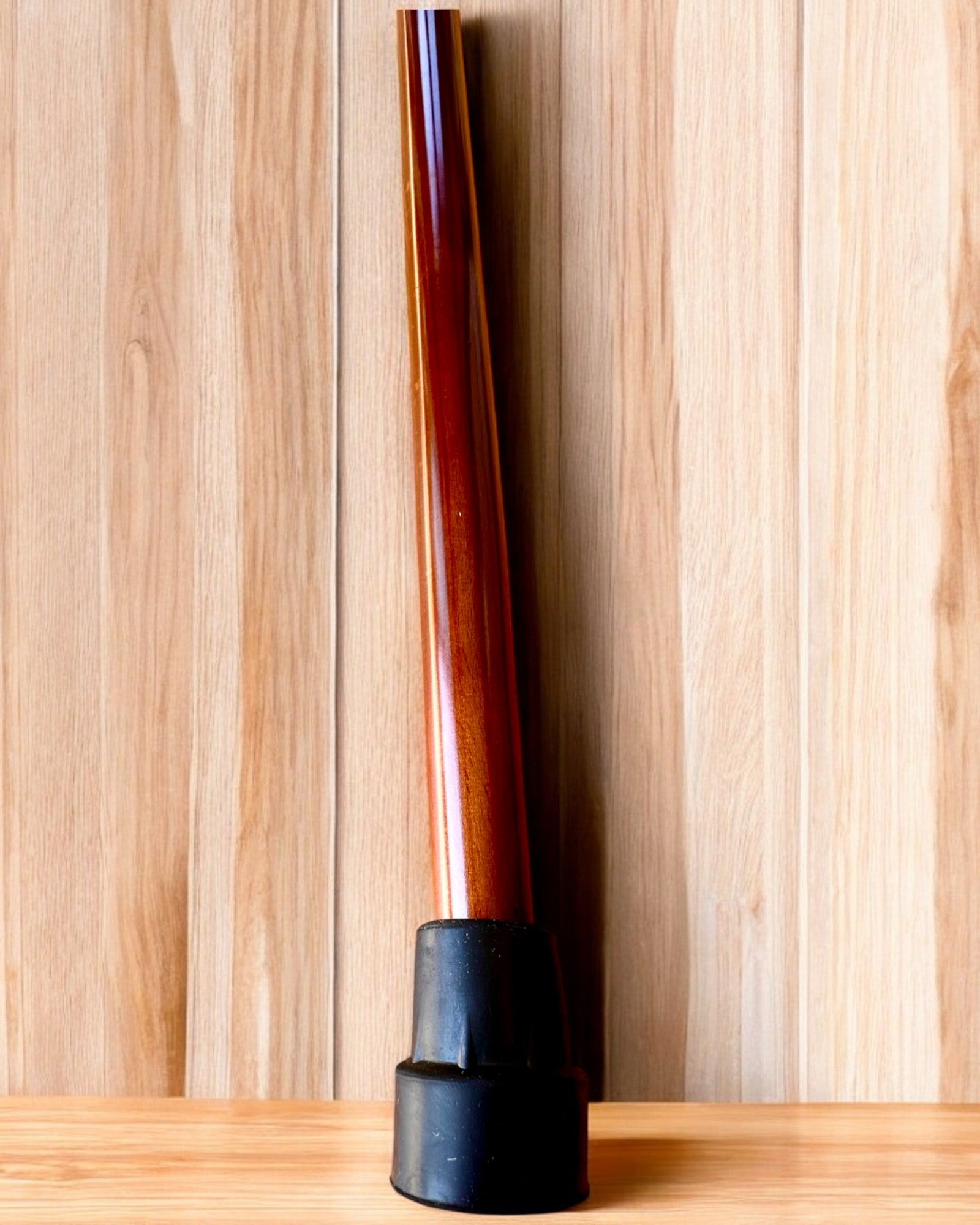 'Laska Spacerowa 'Laska "Król Dżungli", drewniana, mulighed for personliggørelse med gravering'