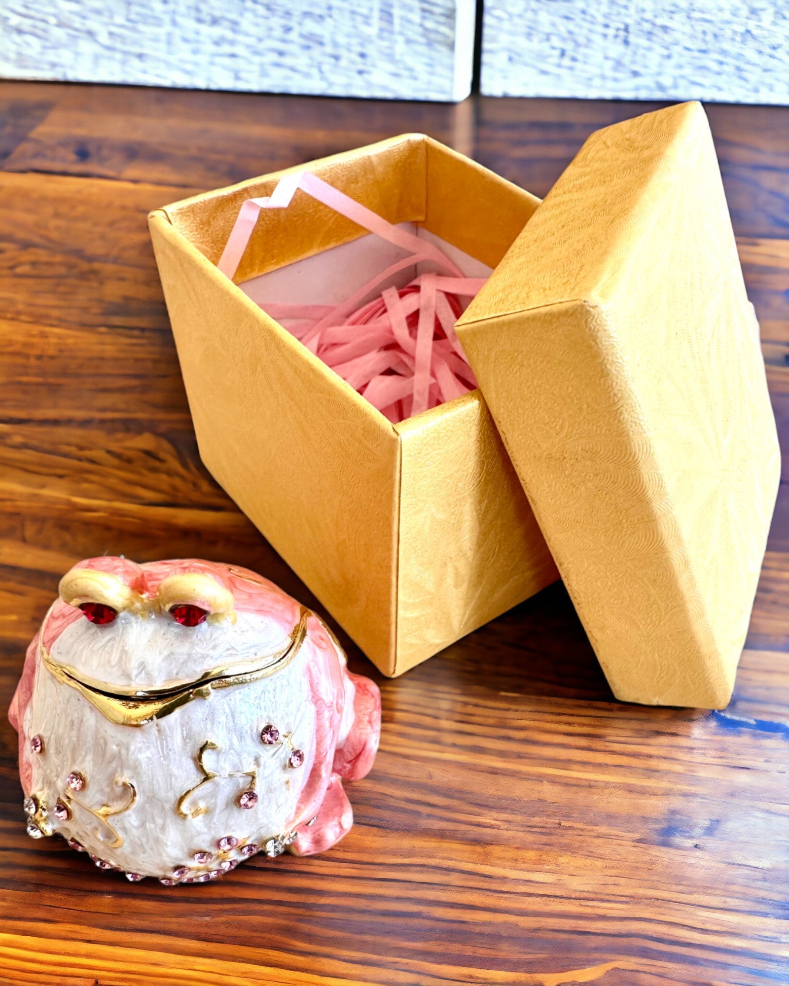 Elegant dekorativ æske "Żabi Skarb" til gave med personalisering, med mulighed for gravering