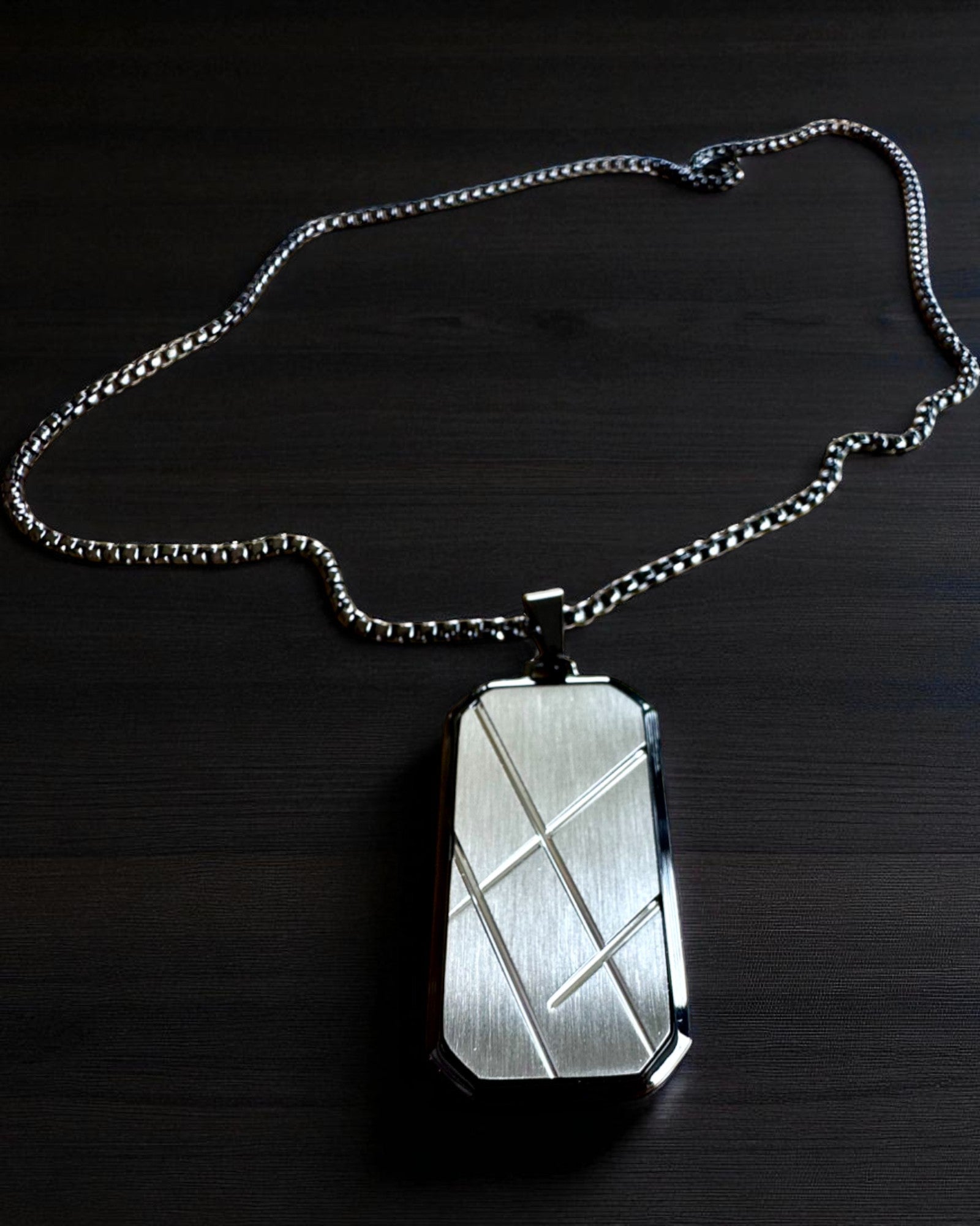 Herrehalskæde Dog Tag „SteelVision” – rustfrit stål, 15 varianter, tilpasning med gravering