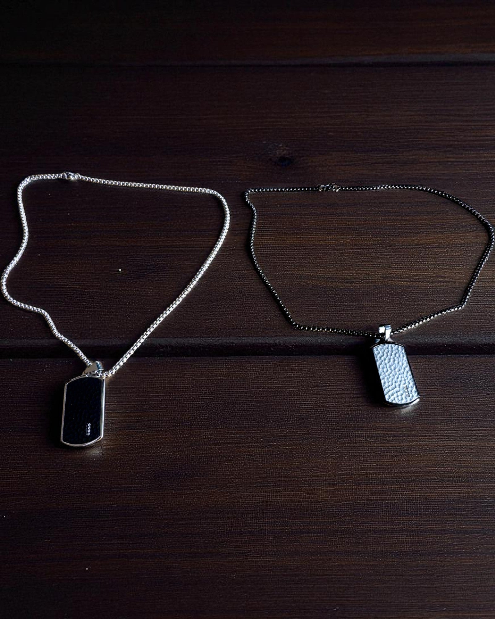 Herrehalskæde Dog Tag „SteelVision” – rustfrit stål, 15 varianter, tilpasning med gravering