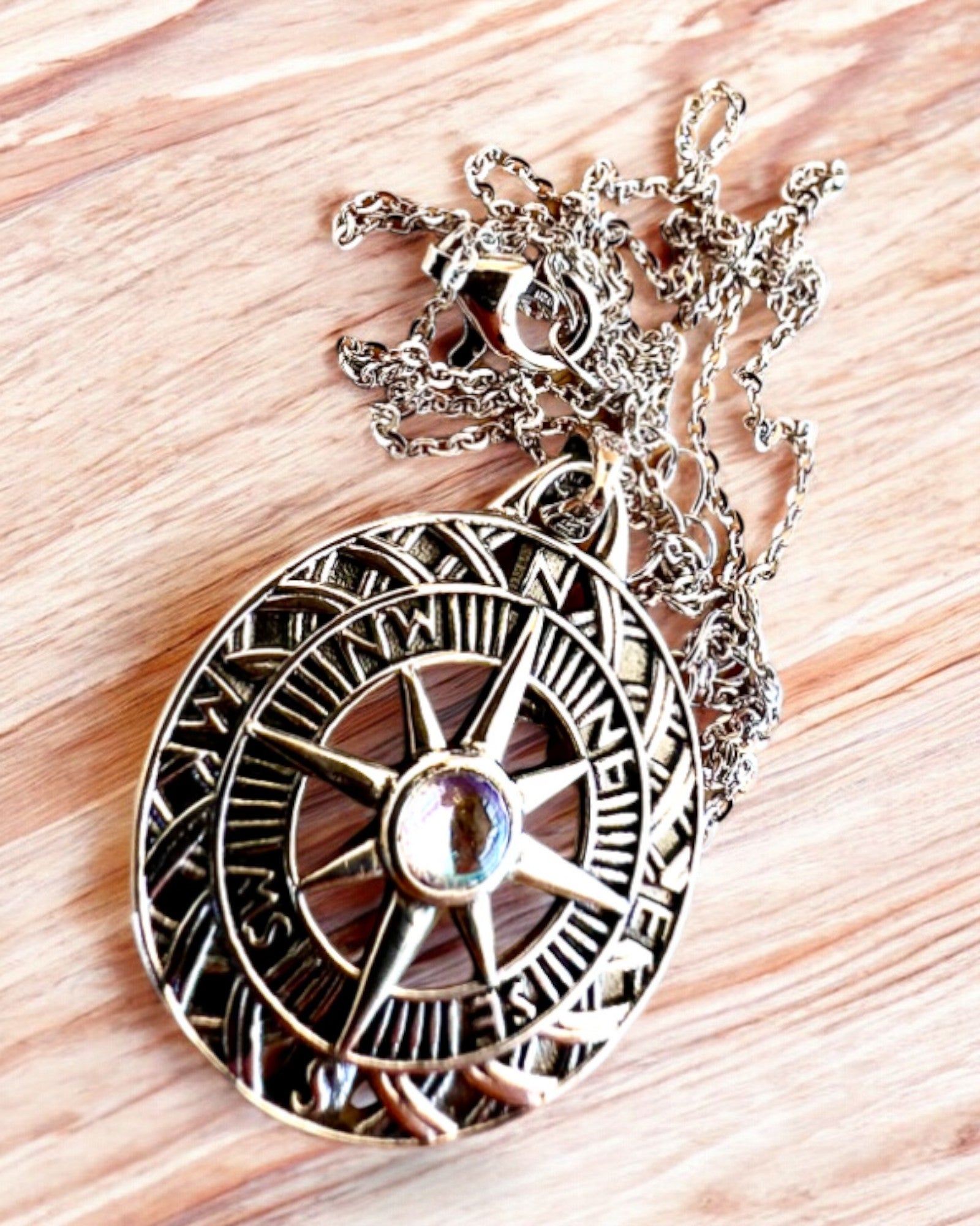 Amulet til Astralrejse – Sølvhalskæde med Gravering, personalisering til gave