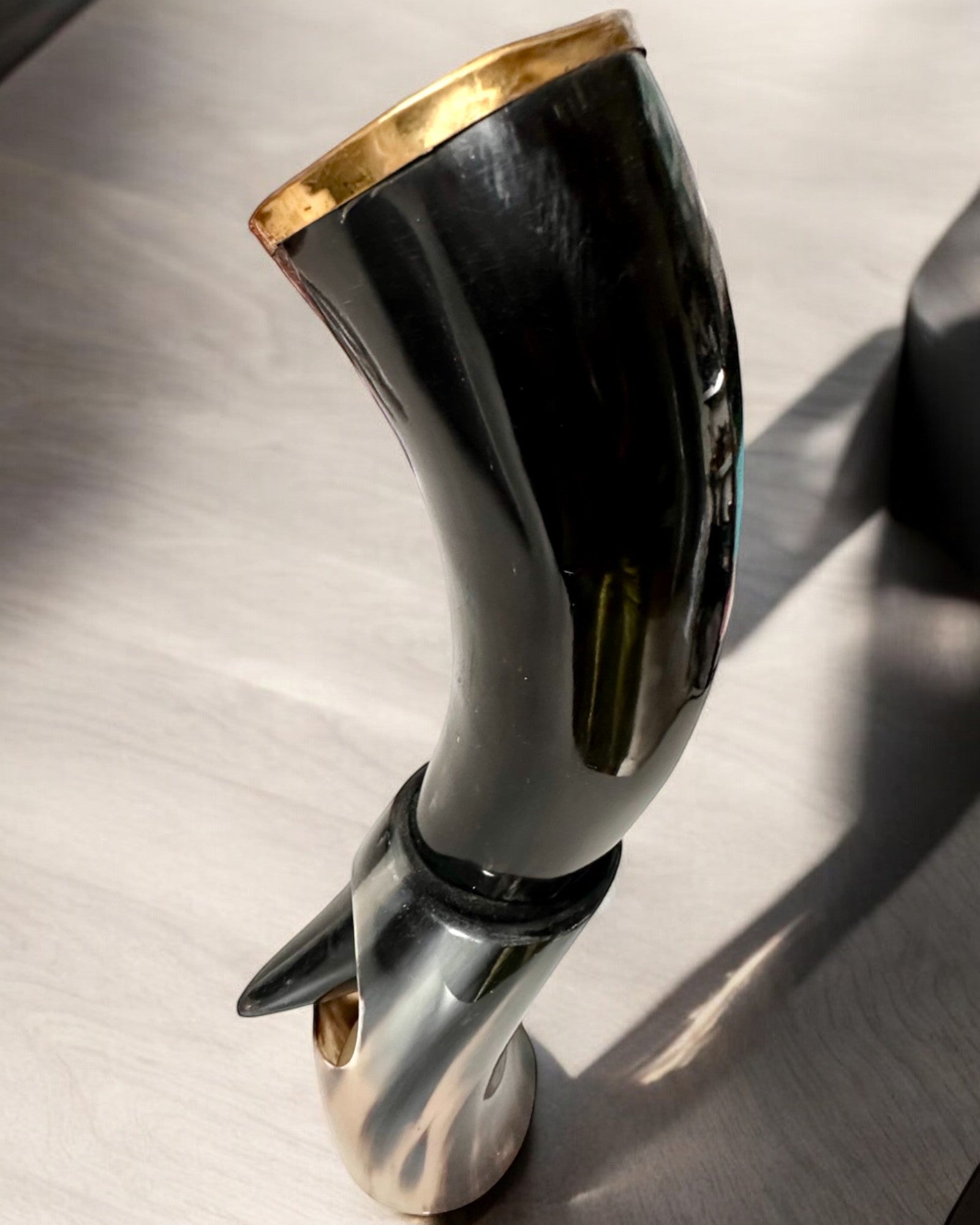 Hornkrus "Viking Valor" - Håndgraveret, Premium Kvalitet - 4 varianter at vælge imellem