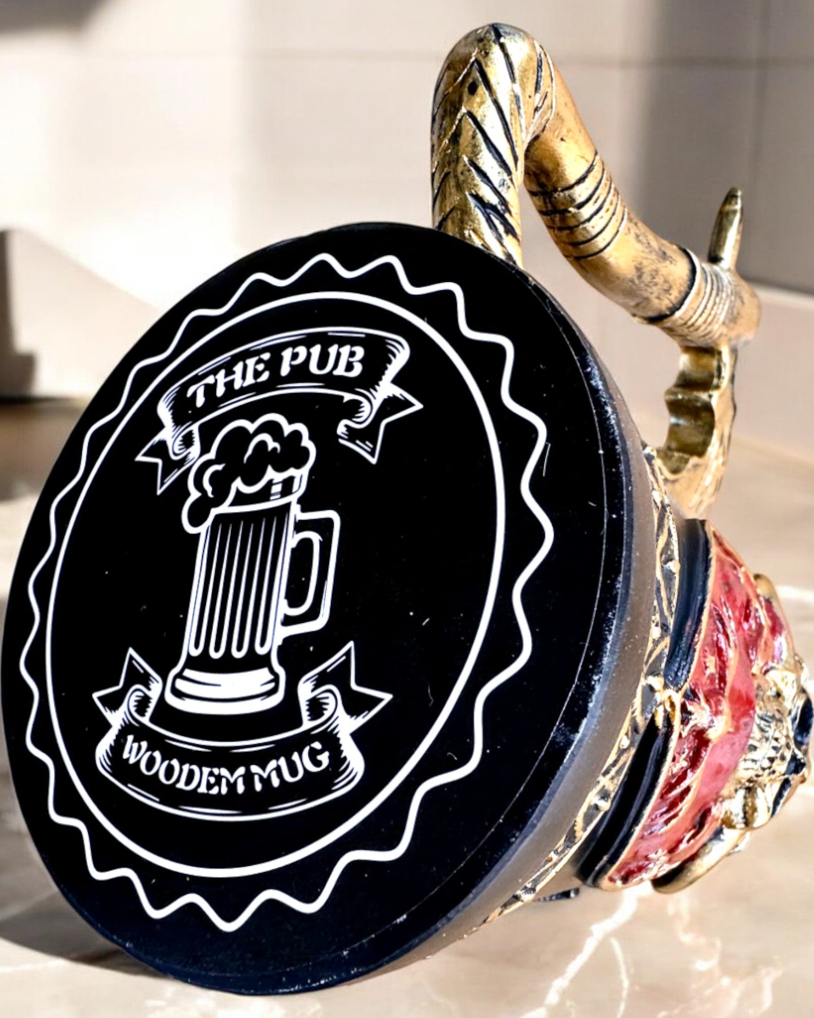 Karnawałowy Kufel Wojownika - 600 ml, 16 cm høj, mulighed for personlig gravering som gave