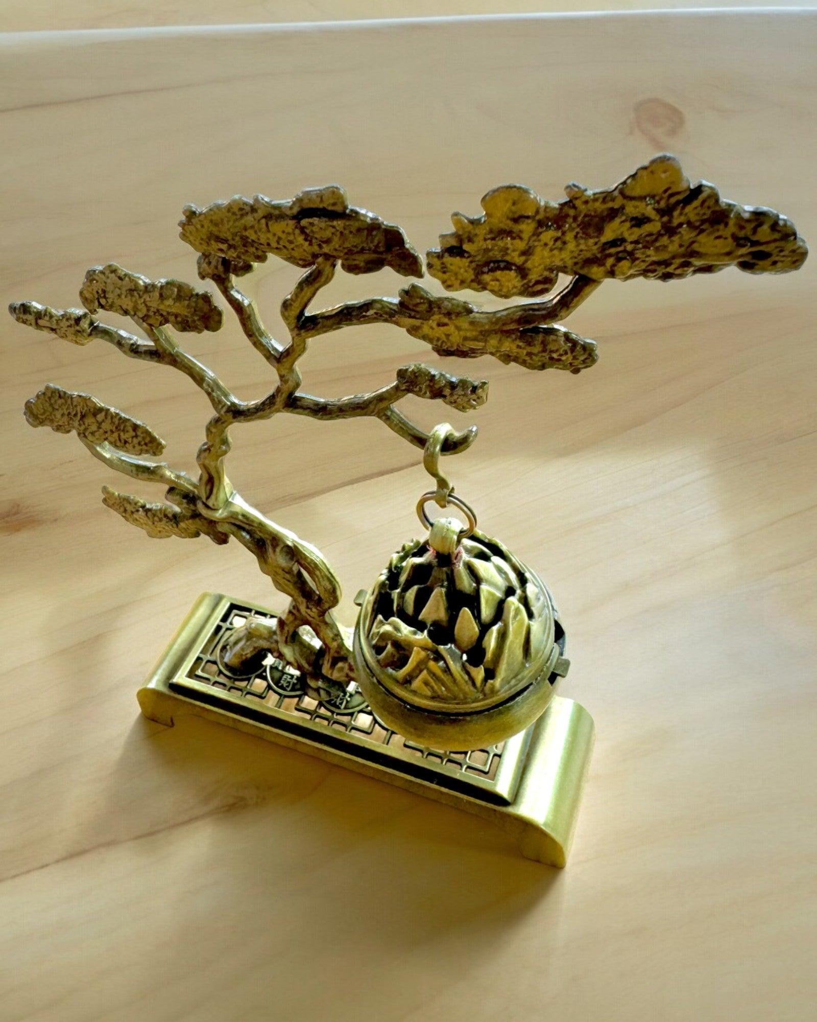 Elegant Metal Røgelsesholder Bonsai - mulighed for personlig gravering som gave