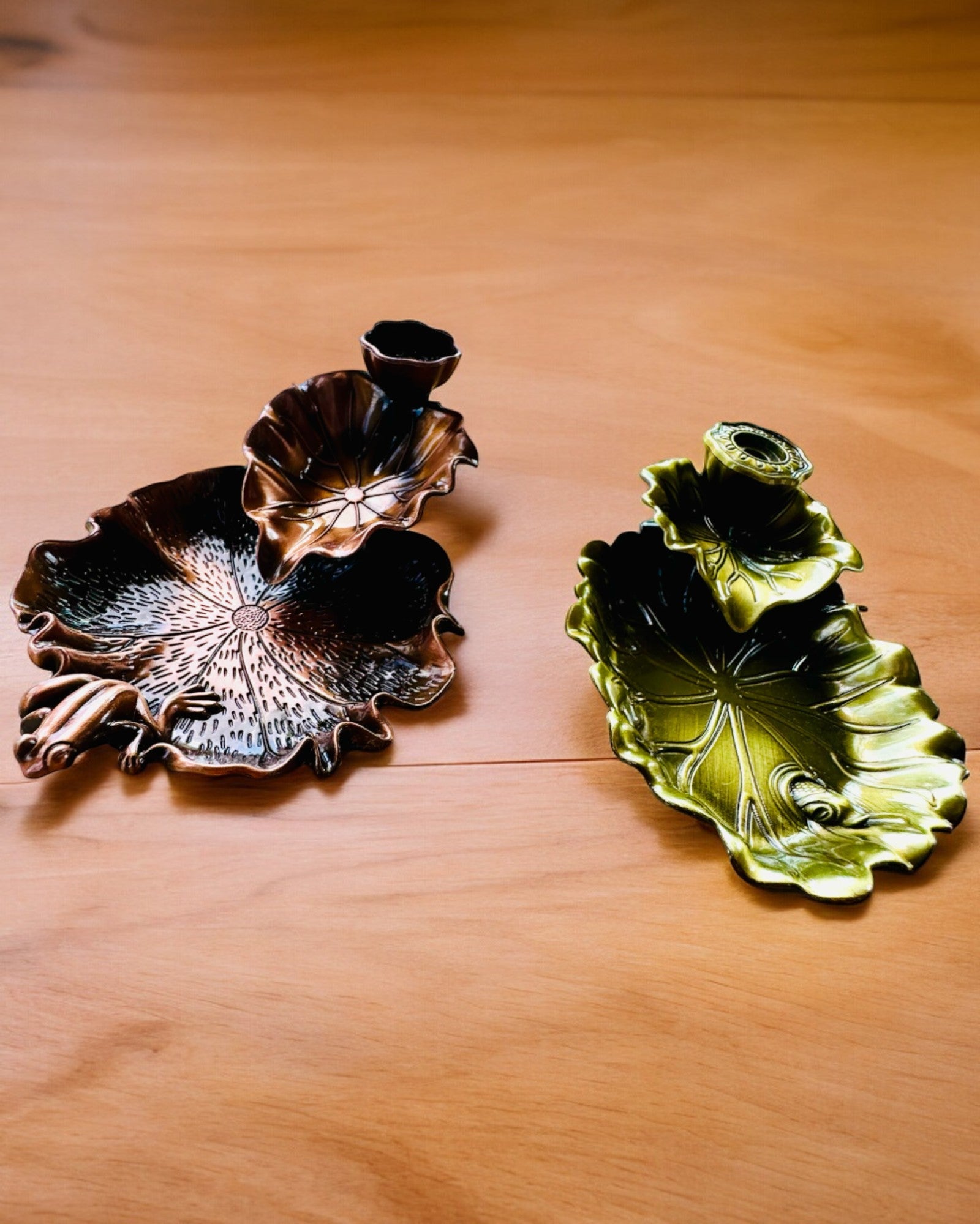 Elegant Metal Røgelsesholder Lotusblad - 4 varianter at vælge imellem, mulighed for personlig gravering som gave