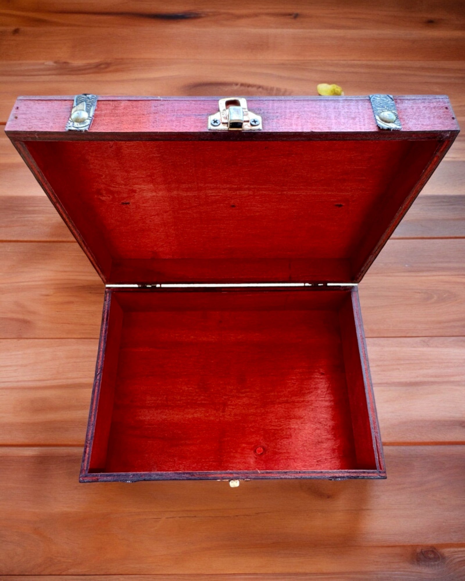 Antik Trækiste med Mulighed for Gravering, 23 cm x 16 cm x 7,5 cm