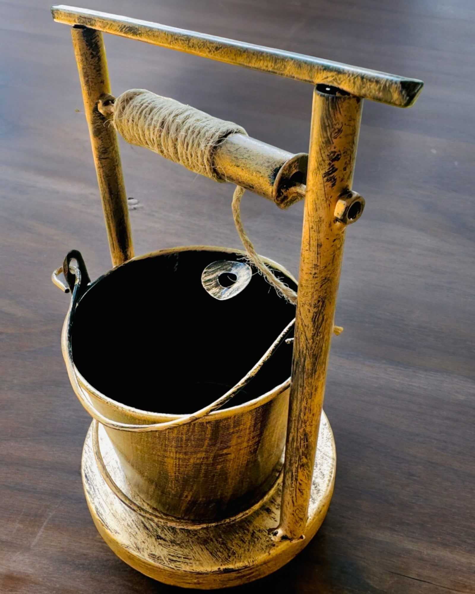 Stilfuld Metal Askebæger "Rustic Charm" 19-23 cm i højden, 8 varianter at vælge imellem, gravering på forespørgsel