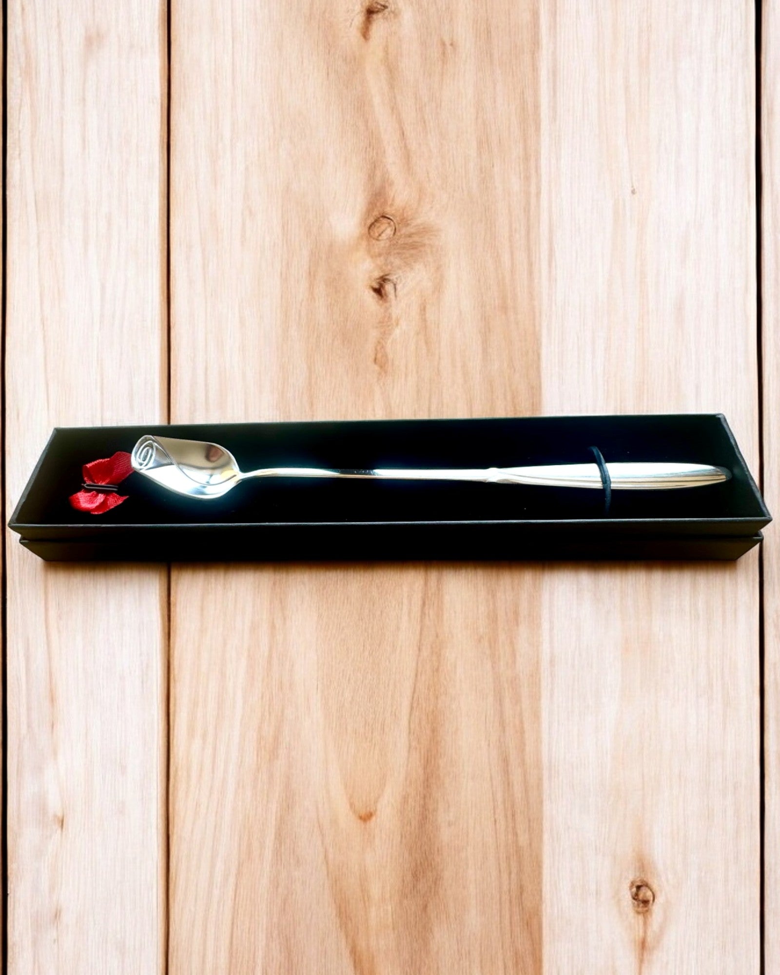 Personliggjort Rosen Ske med Mulighed for Gravering som gave - 3 farvevarianter at vælge imellem