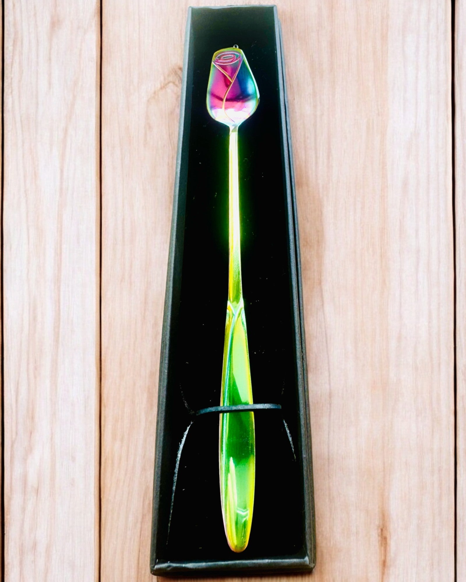 Personliggjort Rosen Ske med Mulighed for Gravering som gave - 3 farvevarianter at vælge imellem