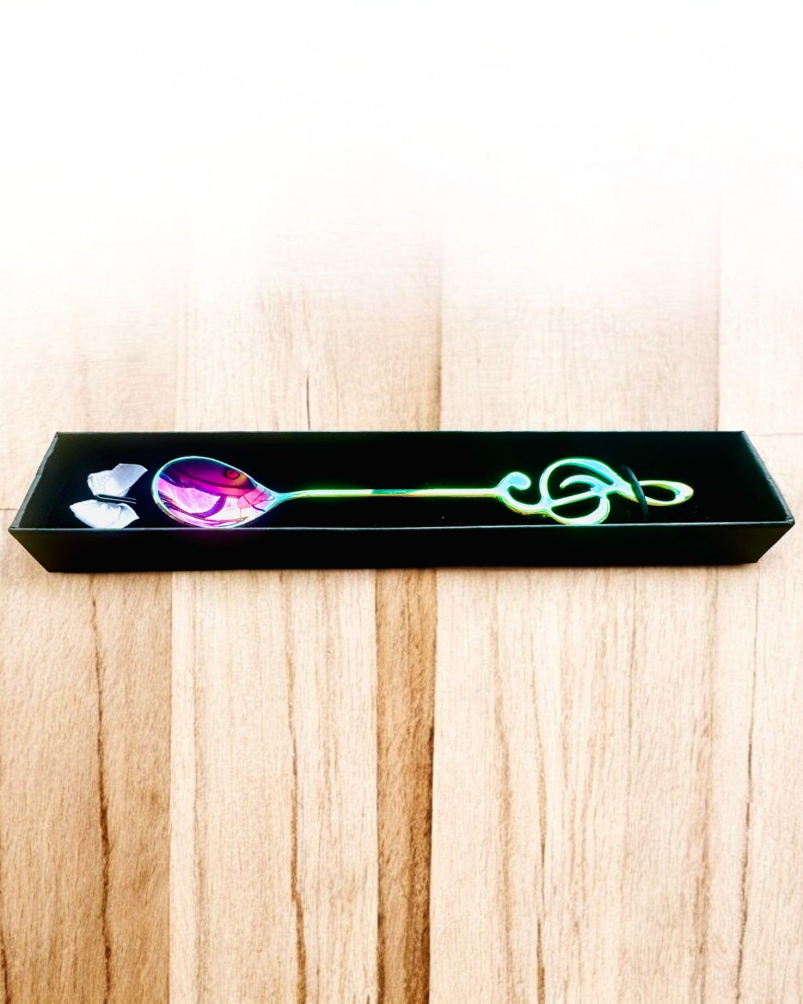 Elegant Ske med G-nøgle – Personliggjort som gave, 2 farvevarianter at vælge imellem