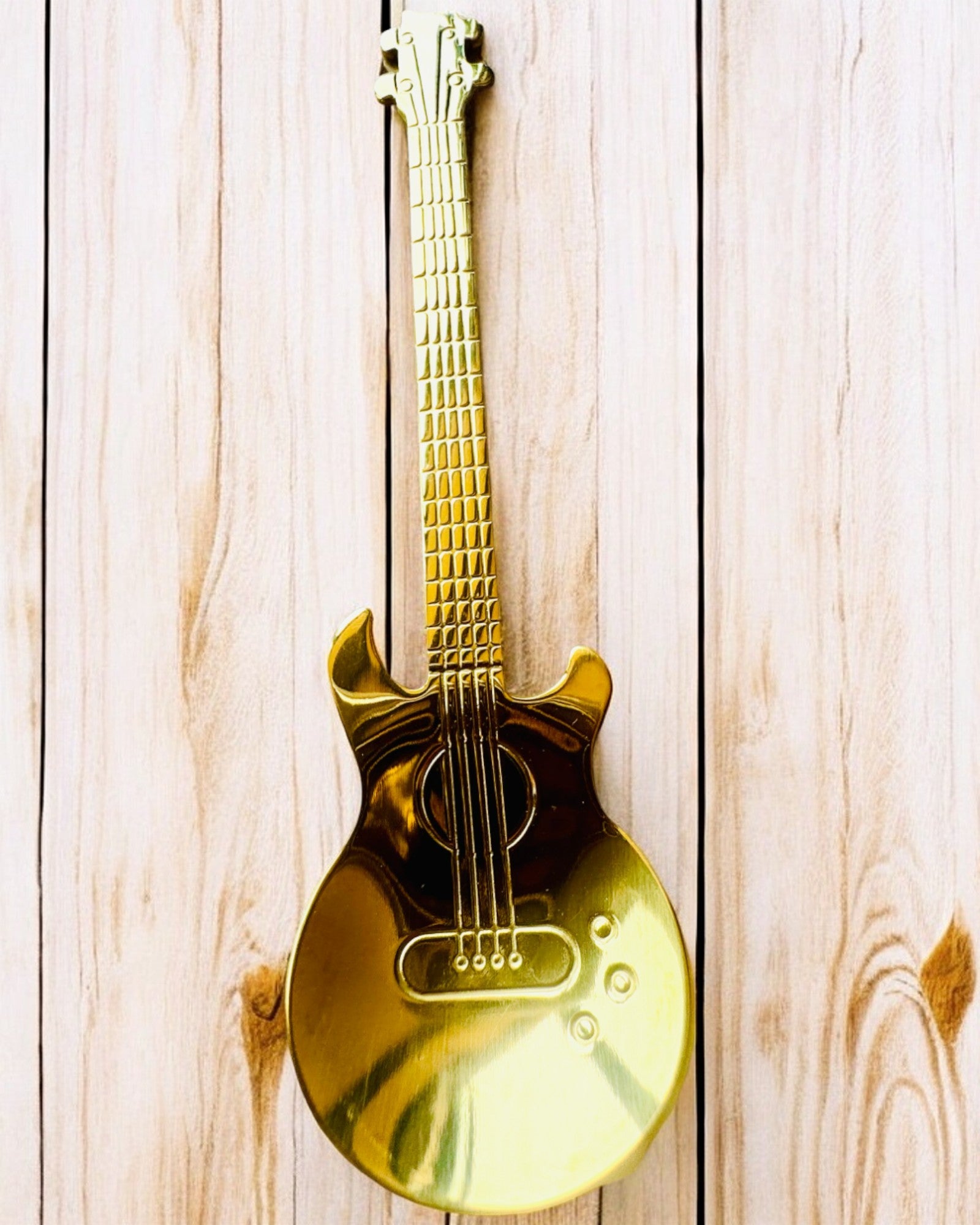 "Strunowy Hit" ske med mulighed for gravering 2 farvevarianter at vælge imellem