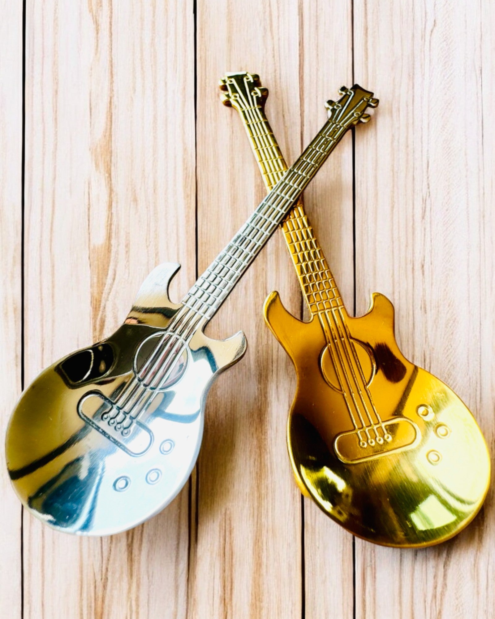 "Strunowy Hit" ske med mulighed for gravering 2 farvevarianter at vælge imellem