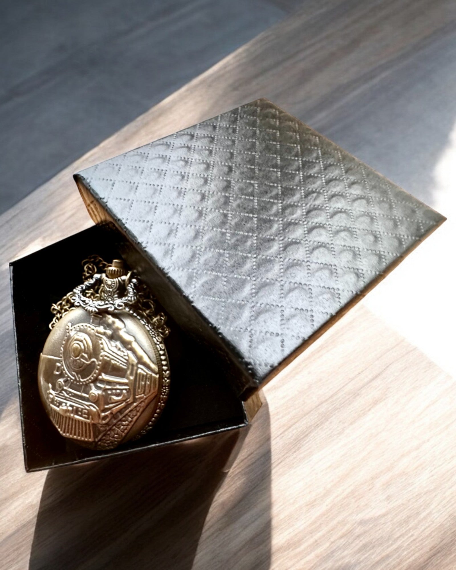 Lommeur Tidslokomotiv med gravering, som gave, togmotiv