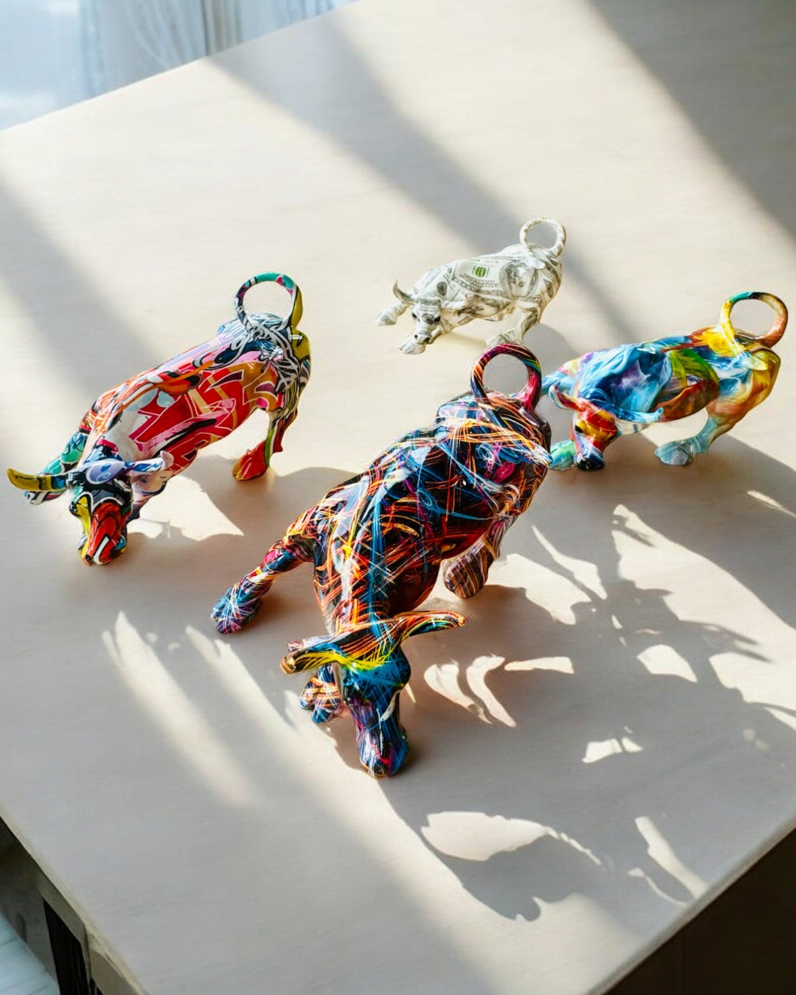 Dekorativ Skulptur Tyr "BullArt" – Unik Kunst med Mulighed for Gravering - 4 farvevarianter, til personlig gave