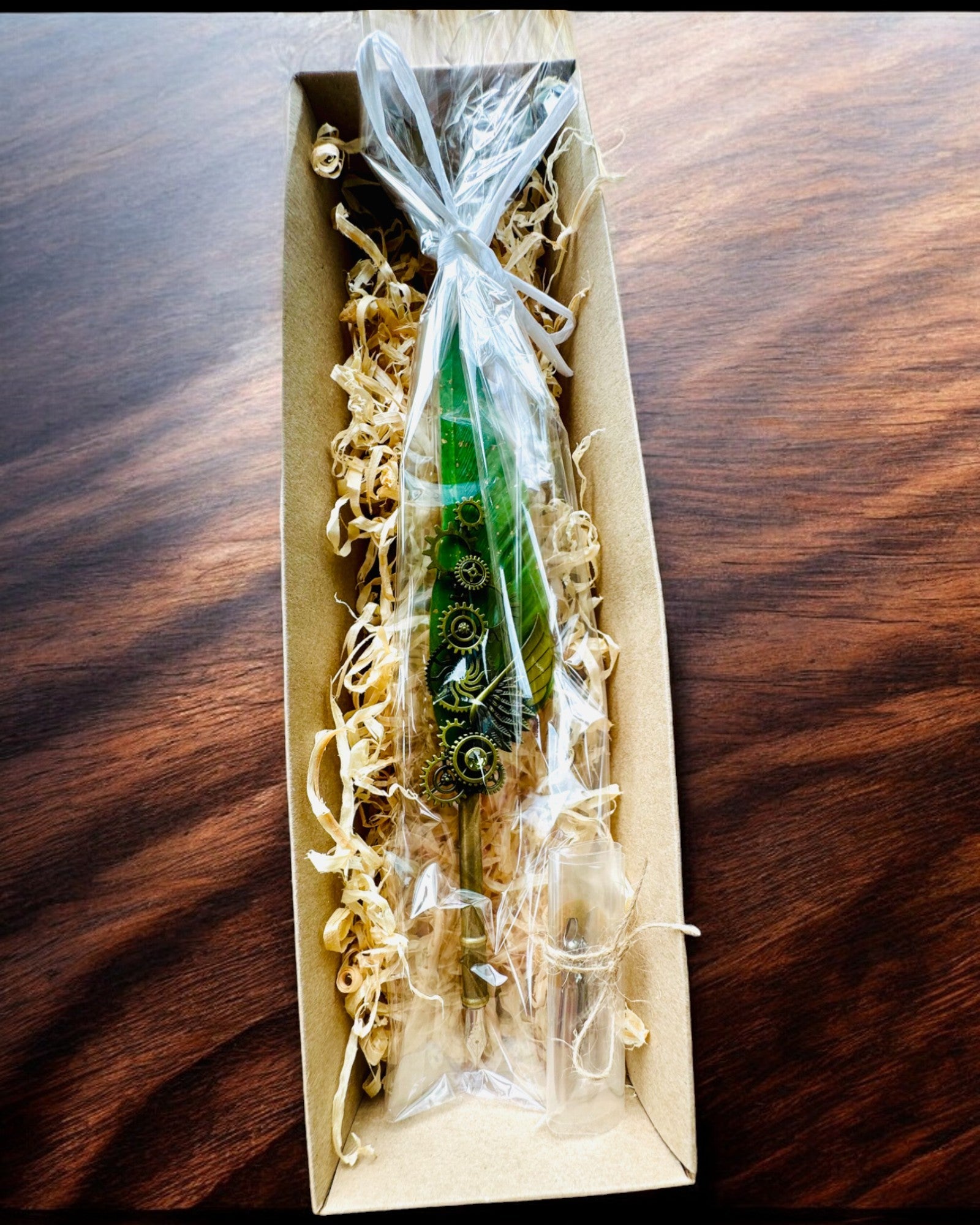 Kaligrafipenne "Steampunk Elegance" med Kalkunfjer - Håndlavet 5 varianter at vælge imellem, personliggørelse med gravering til gave