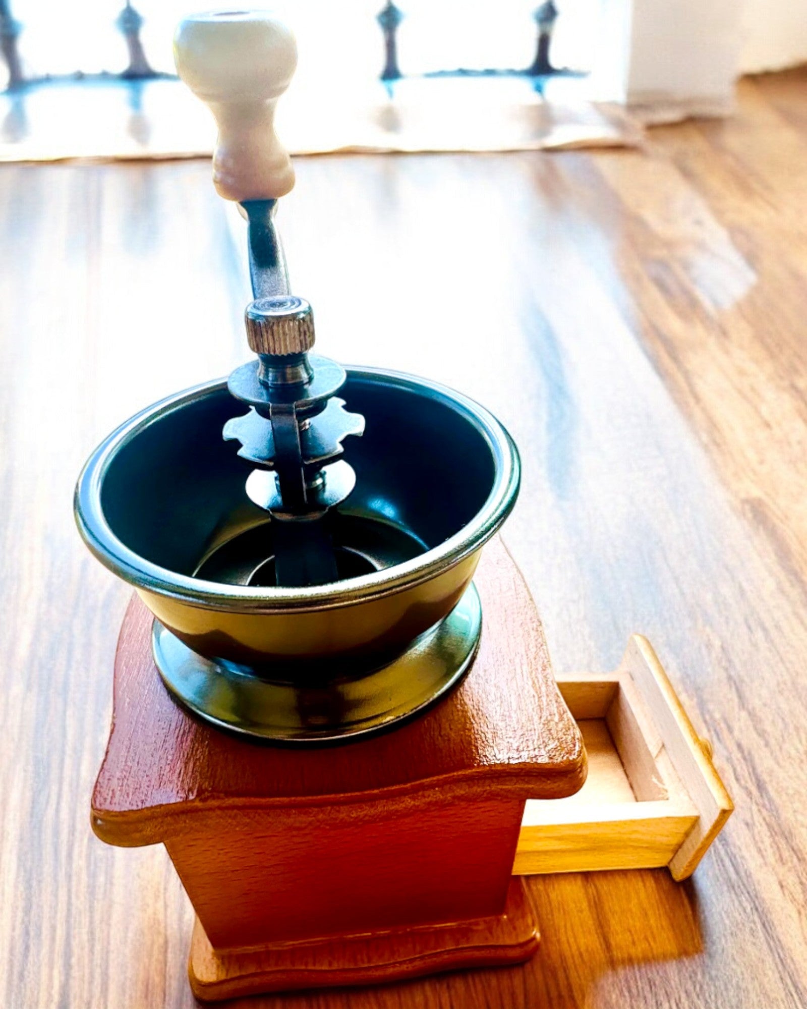 Traditionel Kaffemølle Klassisk Aroma - med mulighed for gravering, personalisering til gave