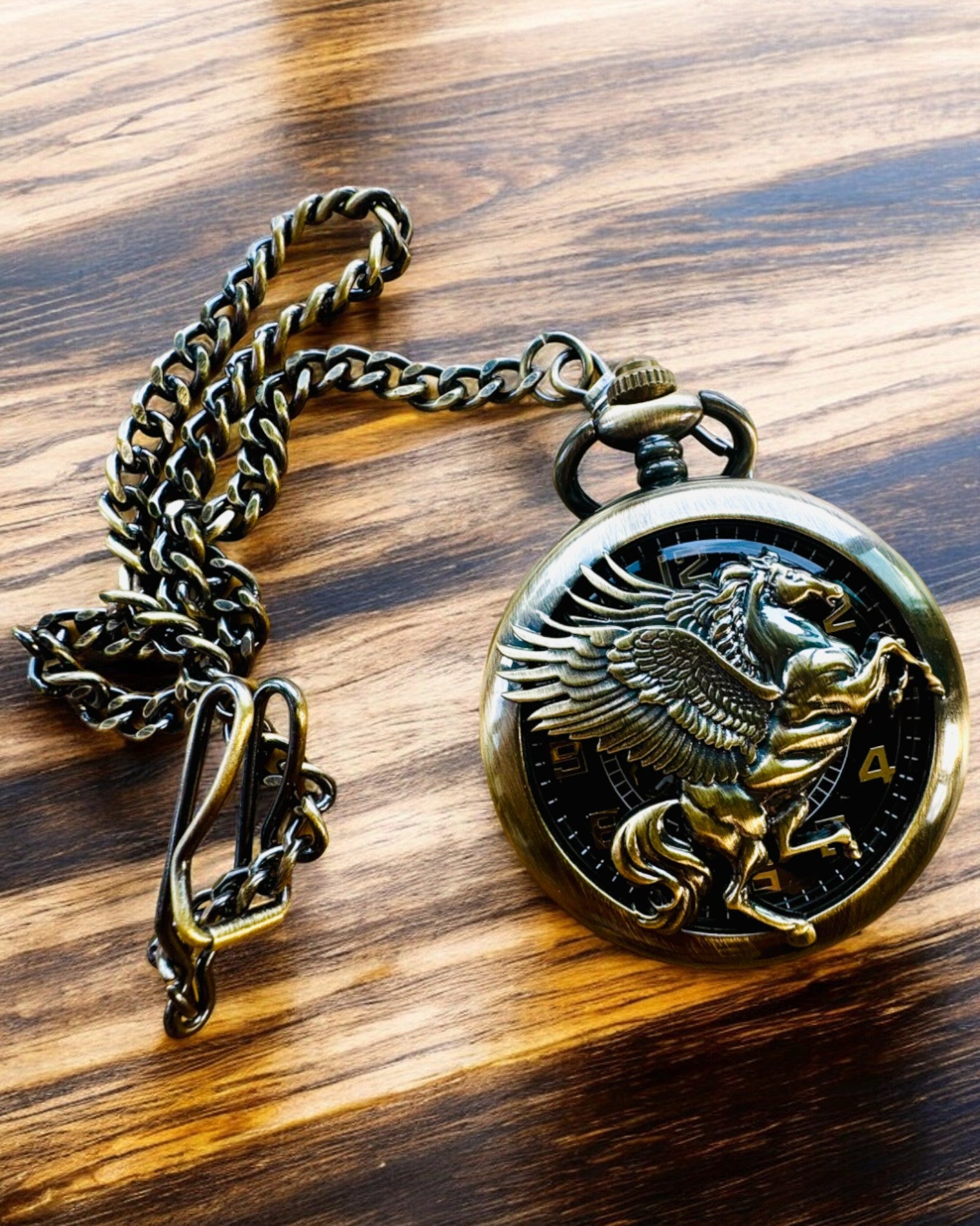 Lommeur "Equus Tempus" - Farve: Kobber, med Hestemotiv, mulighed for personlig gravering