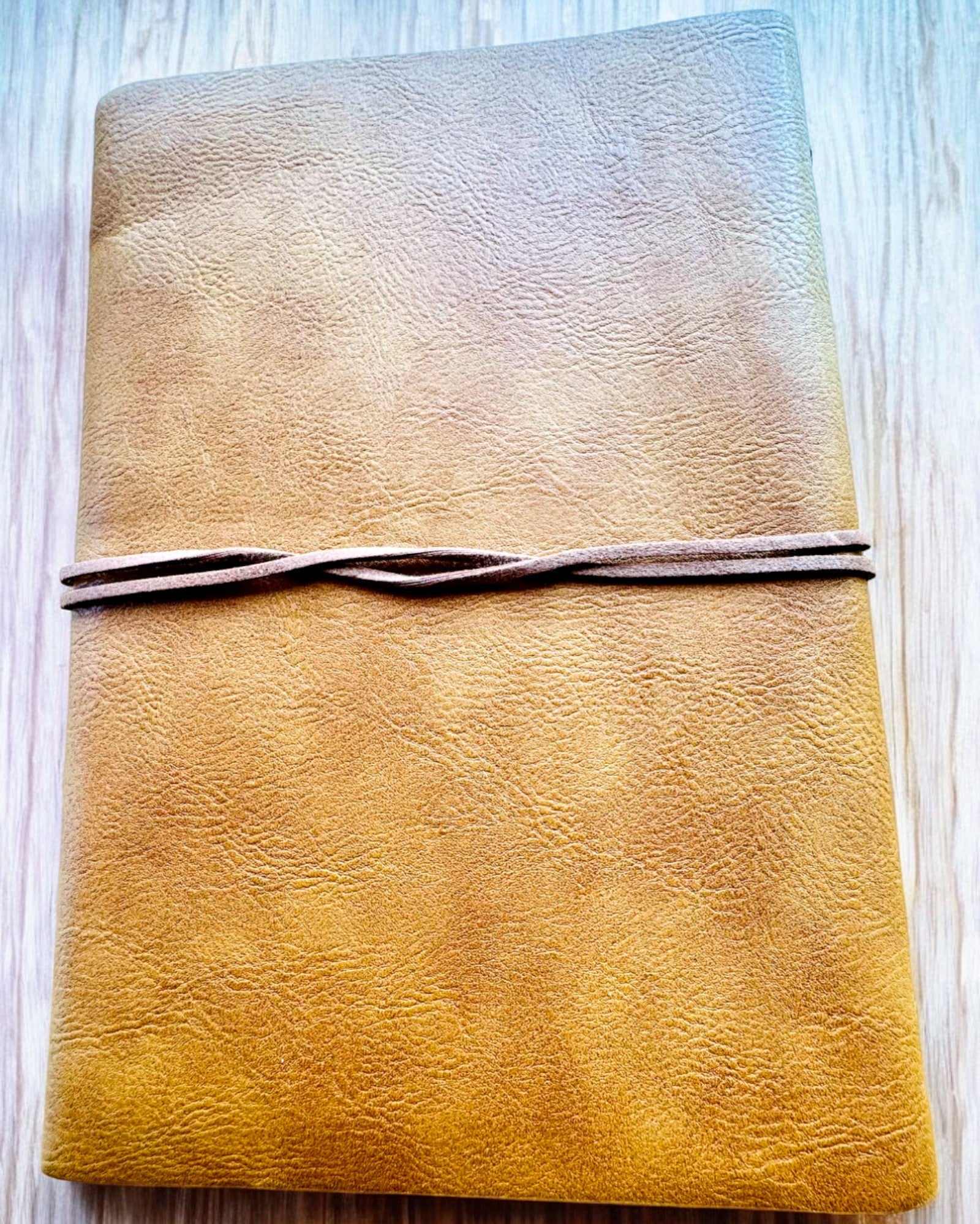 Notatbog "Efterårsblade" Format A5, mulighed for personliggørelse med gravering til gave