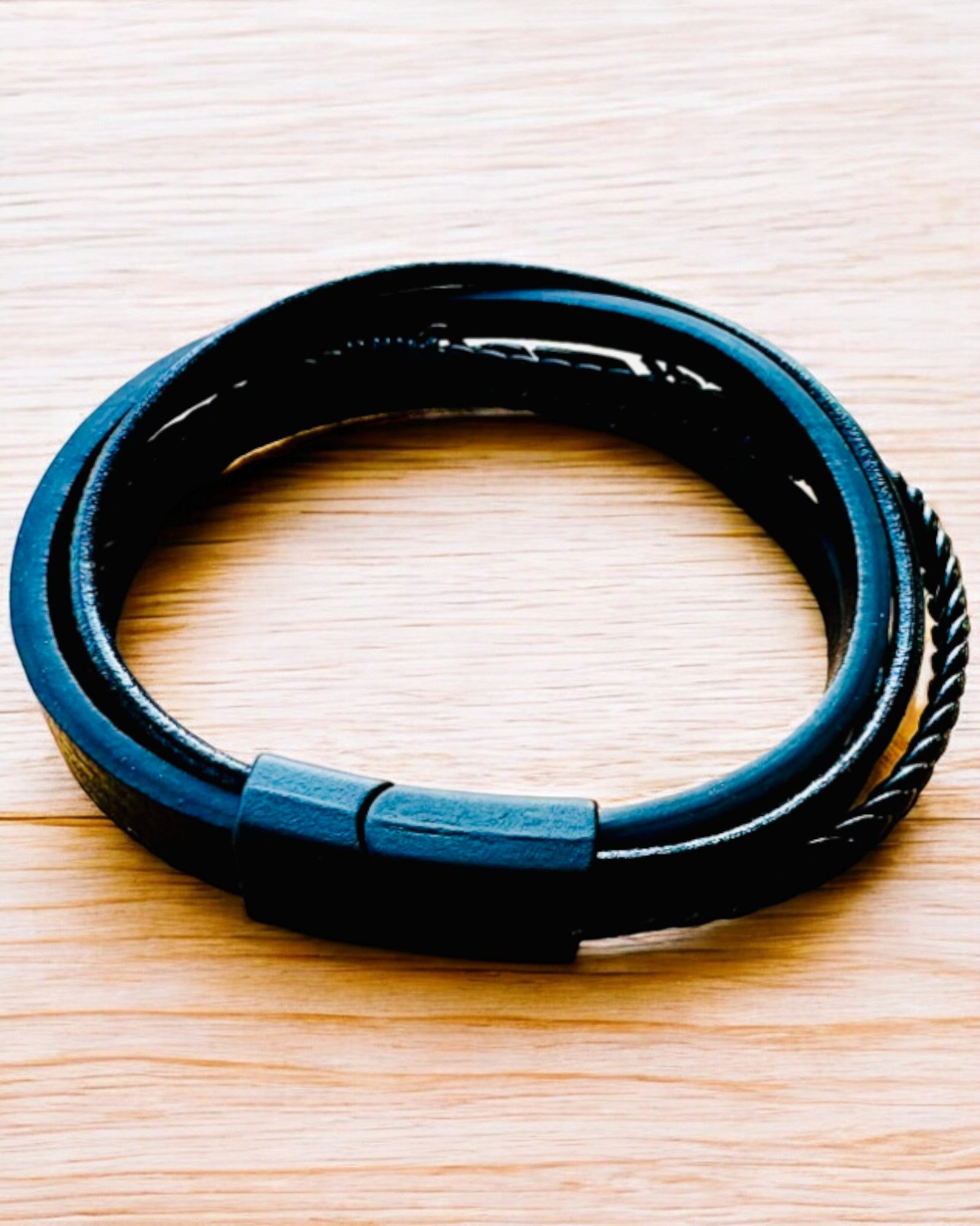 Bracellet "Orzeł" med mulighed for gravering, 3 farvevarianter