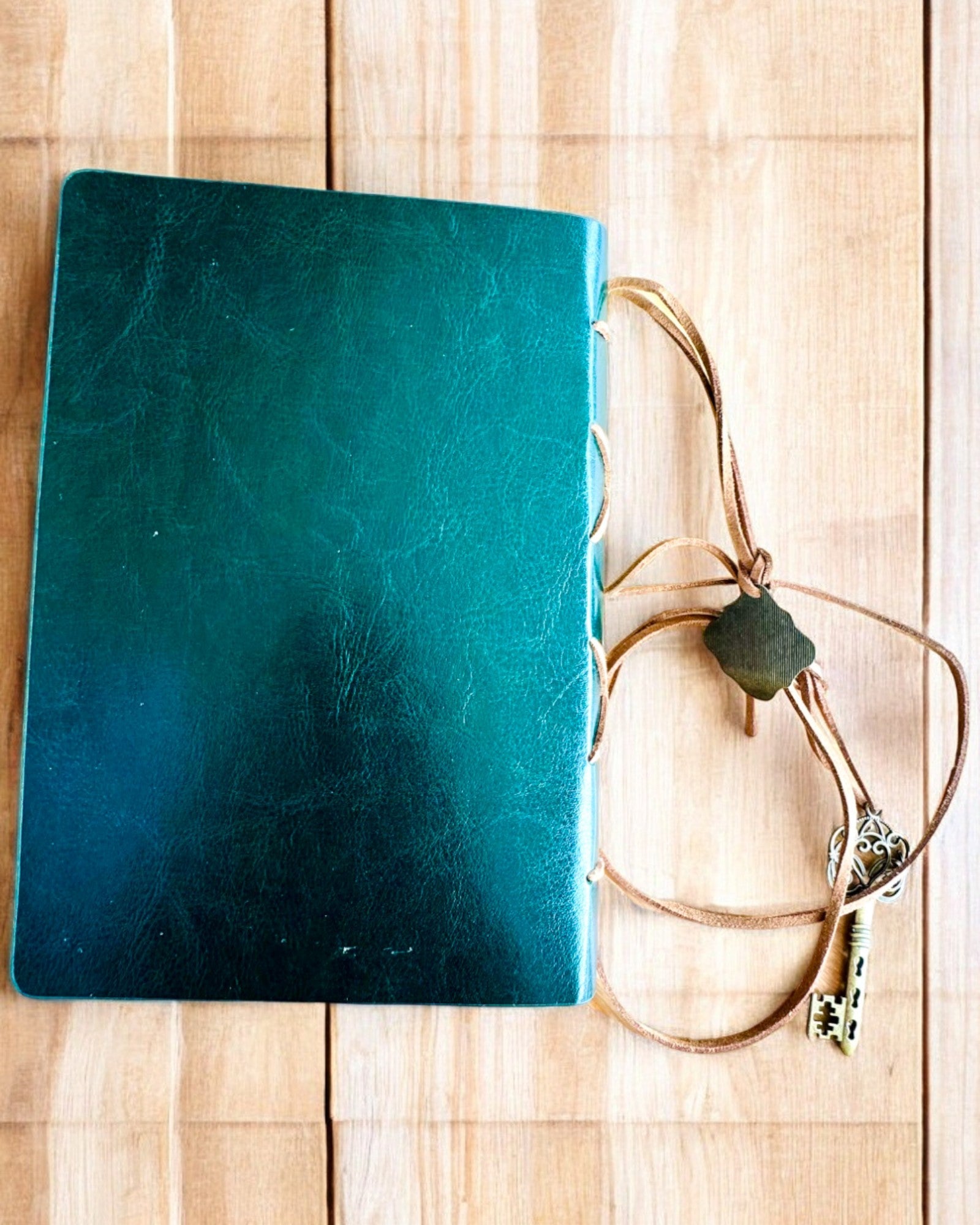 Vintage Notesbog "Nøgle til Fortiden" - Mulighed for gravering som gave, notesbog