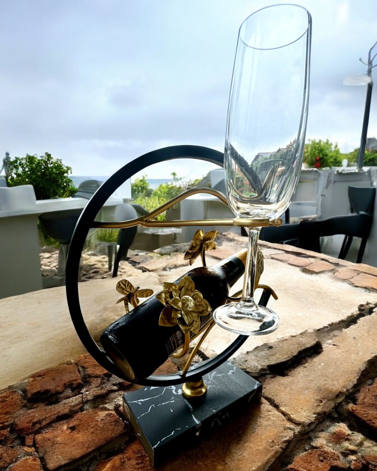 Stativ "Elegancki Owad" - til vinflaske og glas, højde 33 cm, mulighed for personliggørelse med gravering til gave