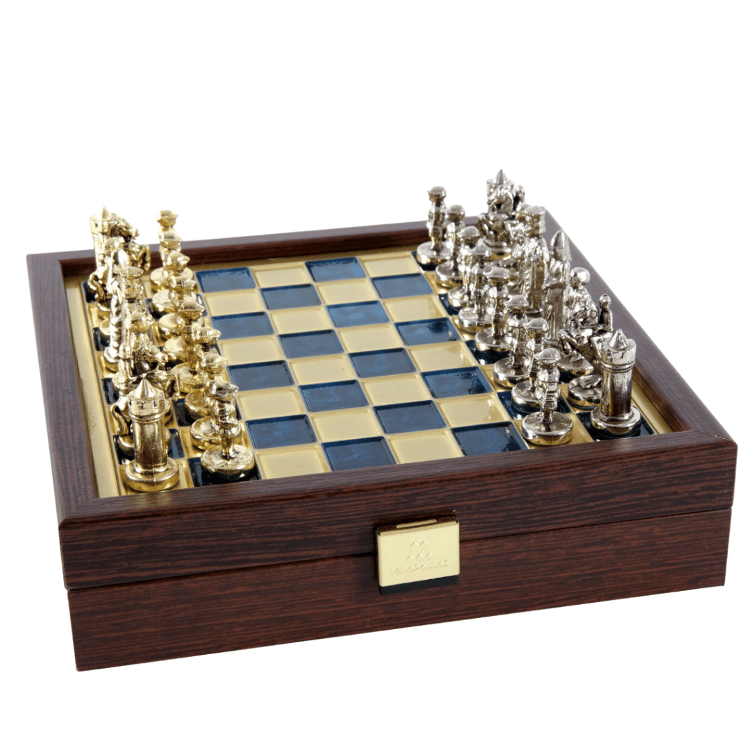 Elegant premium-messingskak 20x20cm Byzantium med personlig gravering - ideel gave til skakspillere og historieelskere - håndlavede brikker i guldfarvet og sølvfarvet finish
