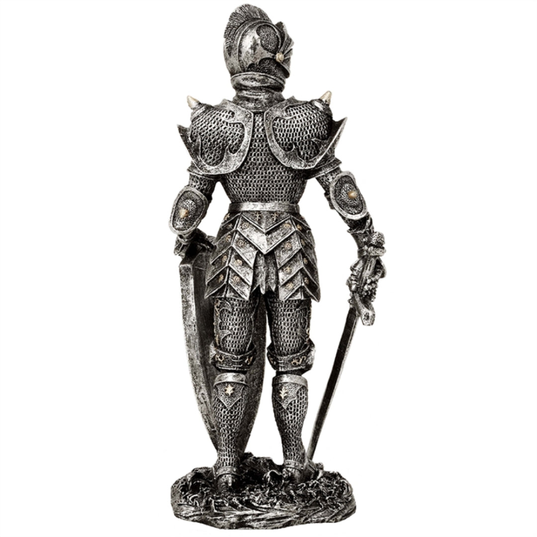 Dekorativ figur af ridder i sølvfarvet rustning, højde 30 cm - MC-23053