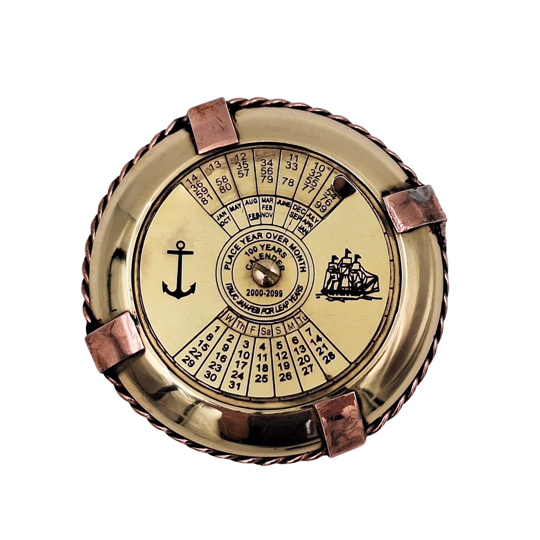 Elegant maritim kalender i messing - NI1422