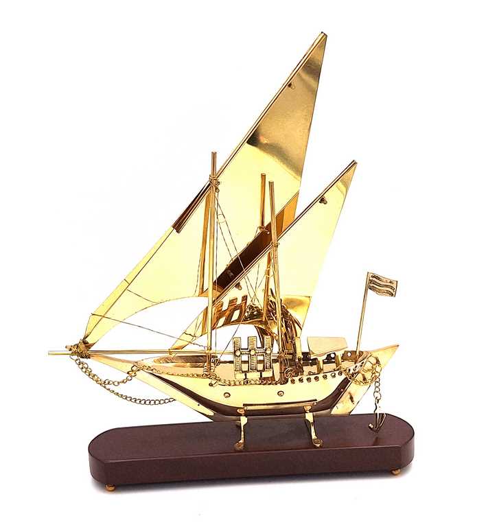 Messingskib på træfod 43cm - N-4453