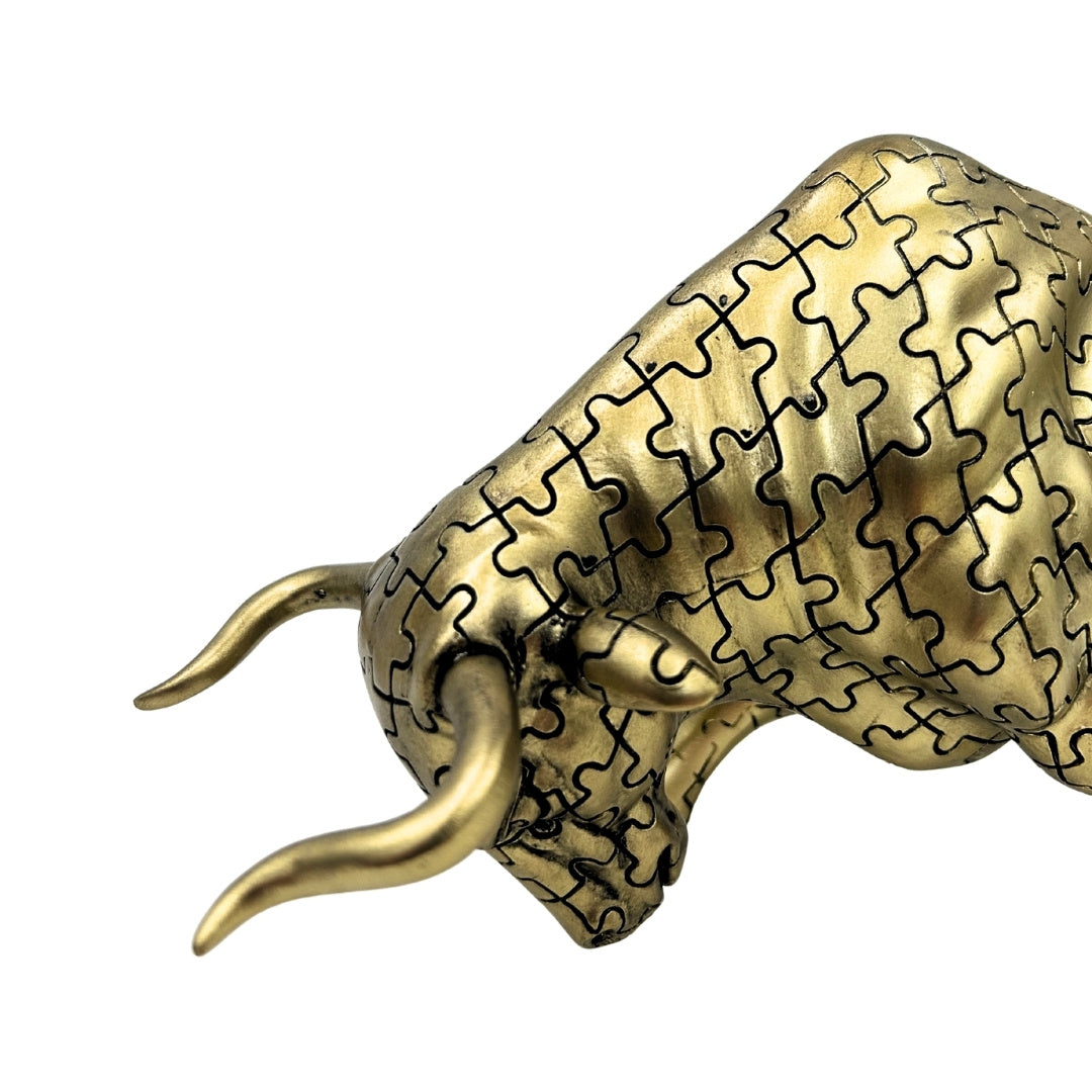 Tyr - gylden dekorativ figur - symbol på styrke og rigdom - 43111Y1