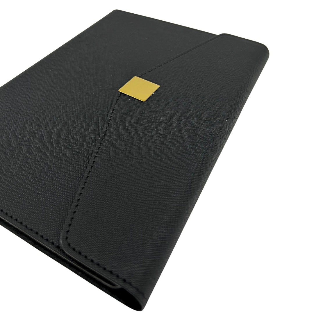 Elegant premium gavesæt – A5-notesbog med kuglepen og USB-nøgle 16GB i æske – sort-guld – EE9