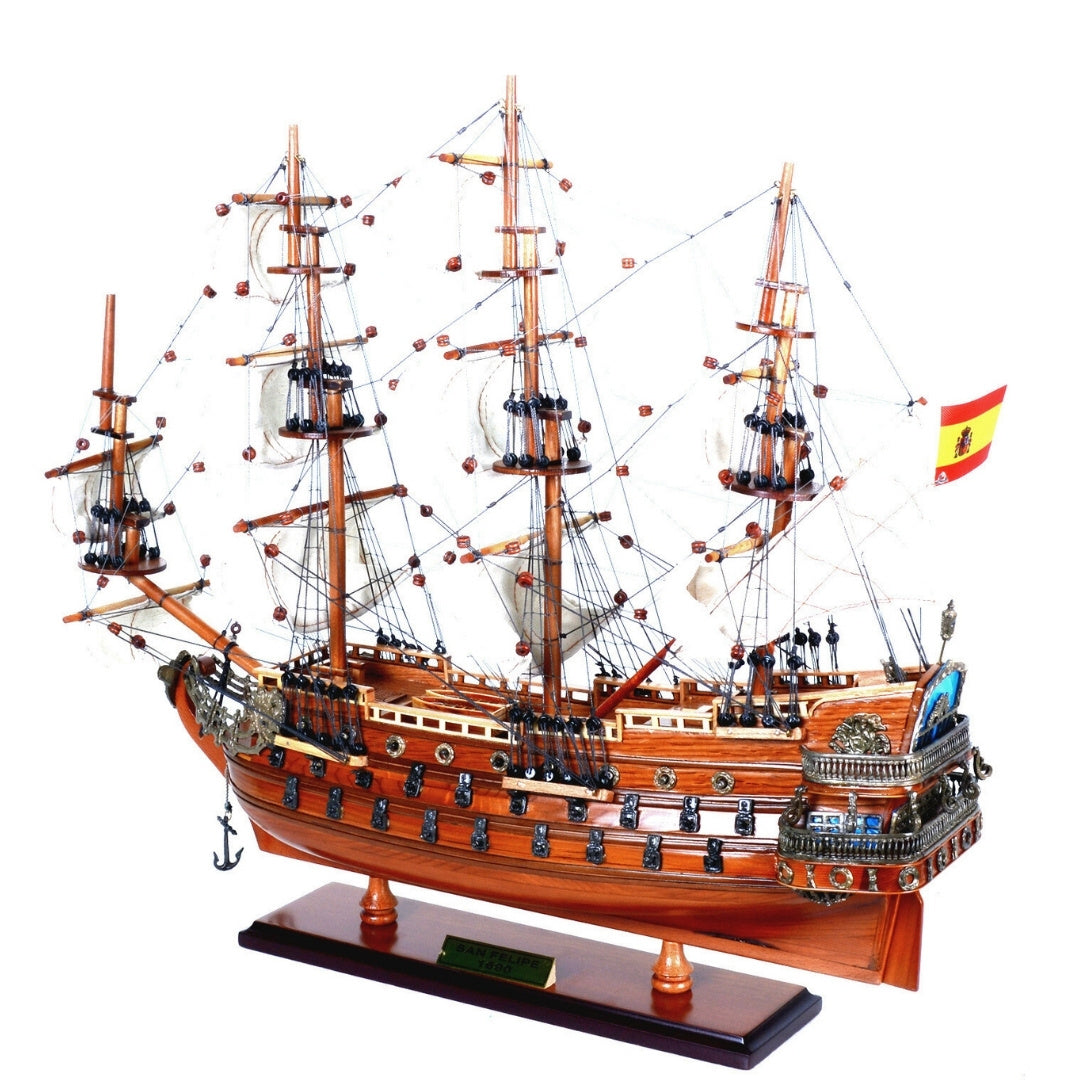 Eksklusiv model af sejlskibet San Felipe med udfoldede sejl - SF45R