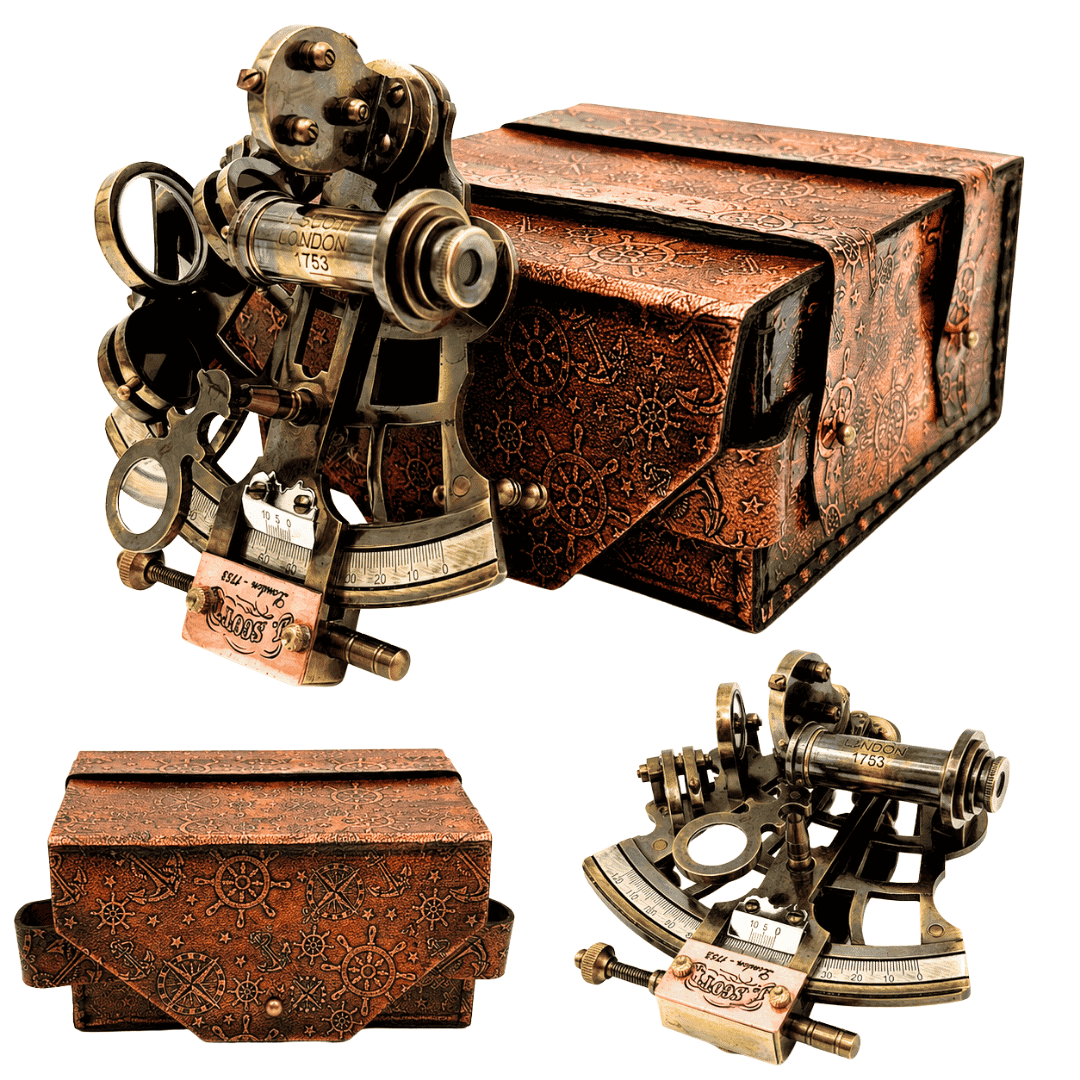 Messing Sekstant Retro i Læderetui - Elegant Navigationsinstrument med Mulighed for Gravering - Perfekt Gave til Sejlere og Historieentusiaster - Mål 13x12x7 cm