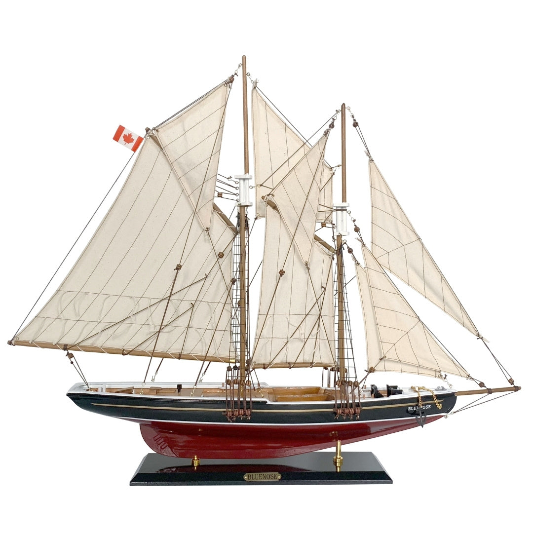 Model af sejlskibet Bluenose 80cm - BL80
