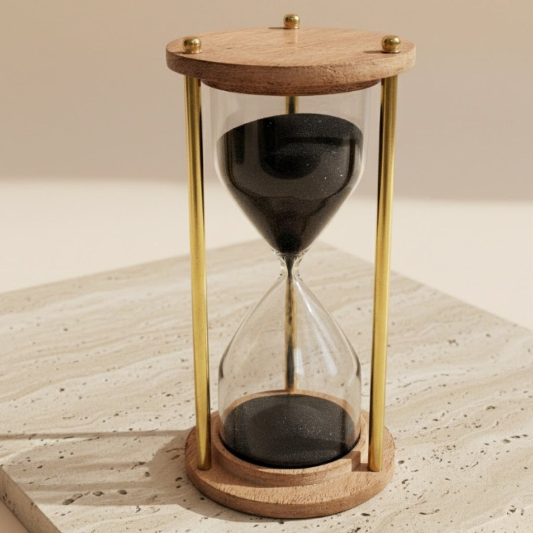 Timeglas i messing og træ – 5 minutter – Elegant retrodekoration – NC3012V
