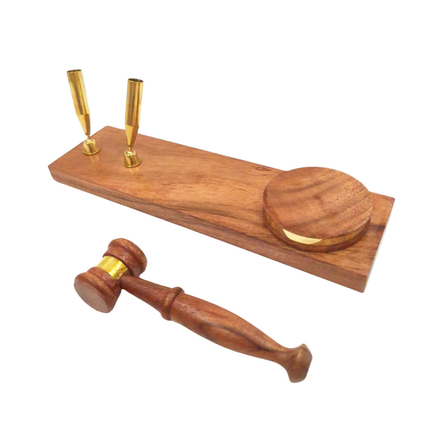 Dommerhammer - penneholder - gave til jurist – DNU-023
